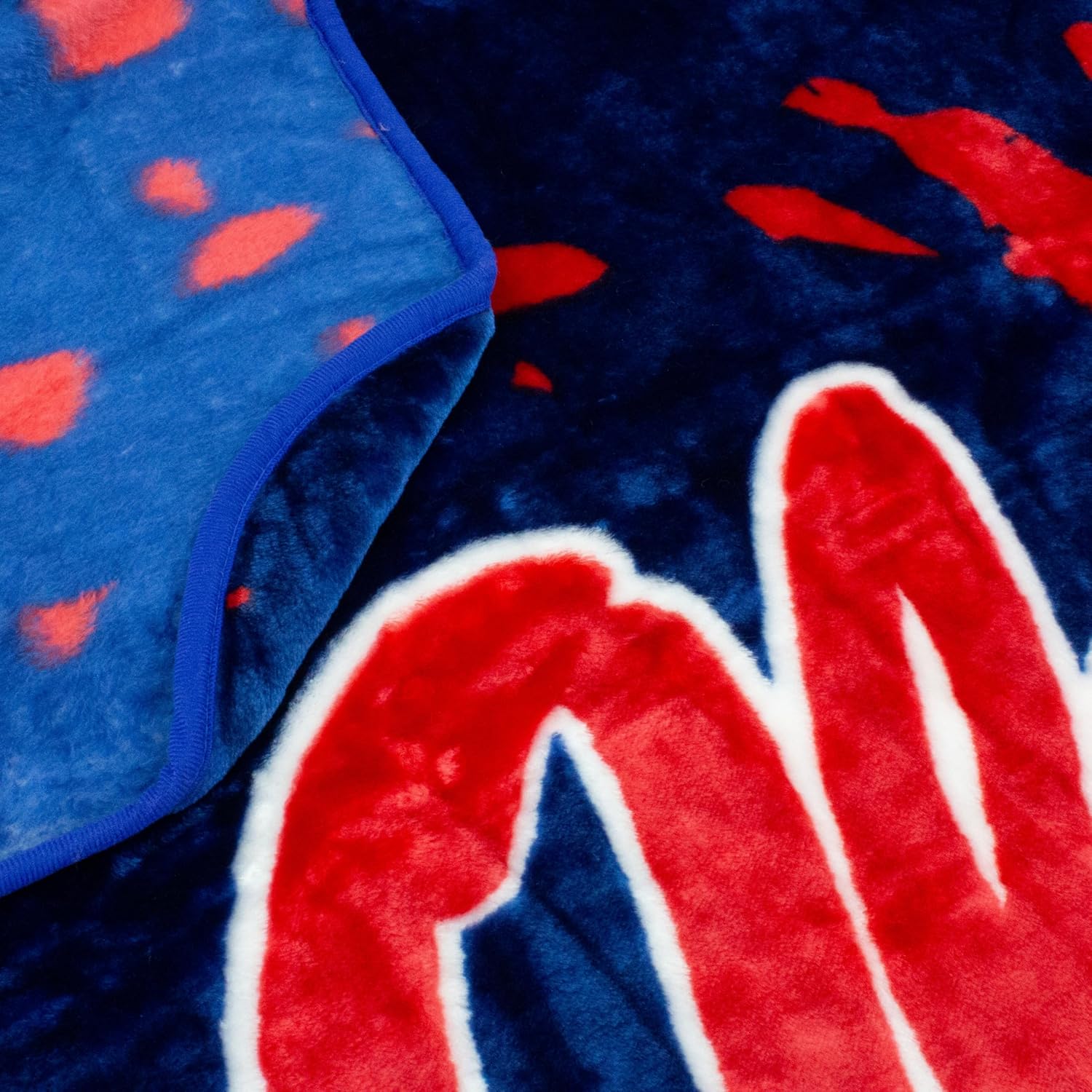 College Covers Mississippi Rebels Throw Blanket/Bedspread 63 in x 86 in