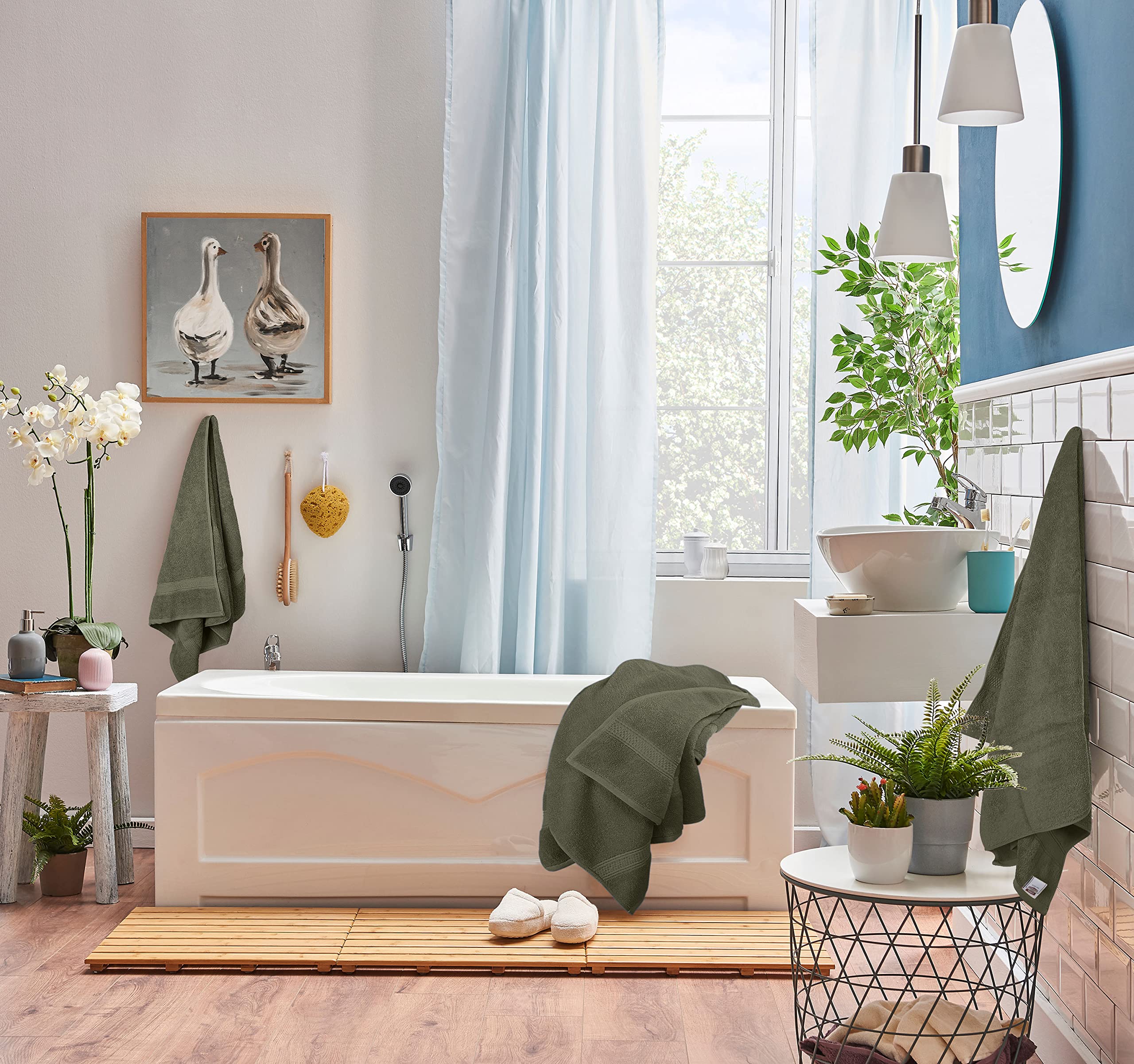 Utopia, Set di 8 asciugamani composto da 2 teli bagno, 2 ospiti e 4 lavette, in 100% cotone filato ad anelli da 600 g/m², altamente assorbenti, per bagno, palestra, hotel e spa (verde oliva opaco)