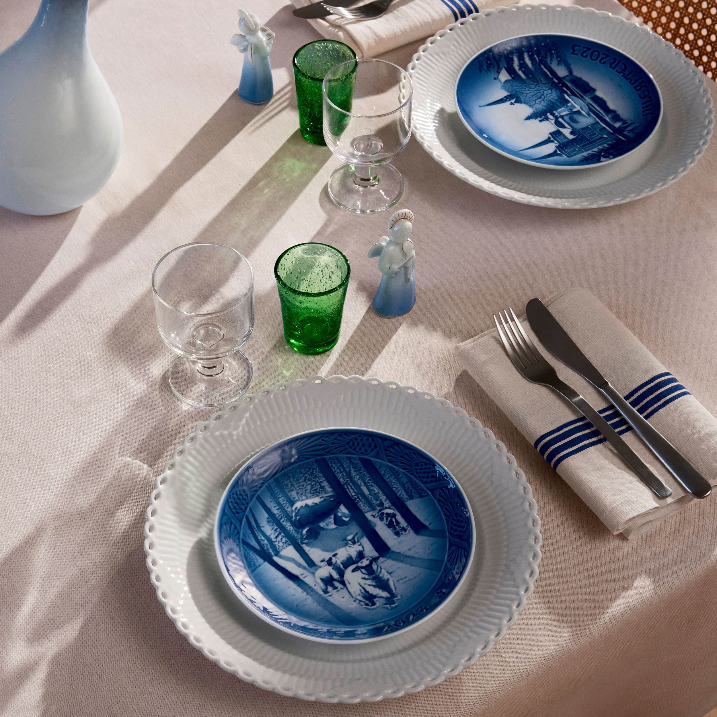 Amazon.com: ROYAL COPENHAGEN BING & GRØNDAHL CHRISTMAS PLATE 2023