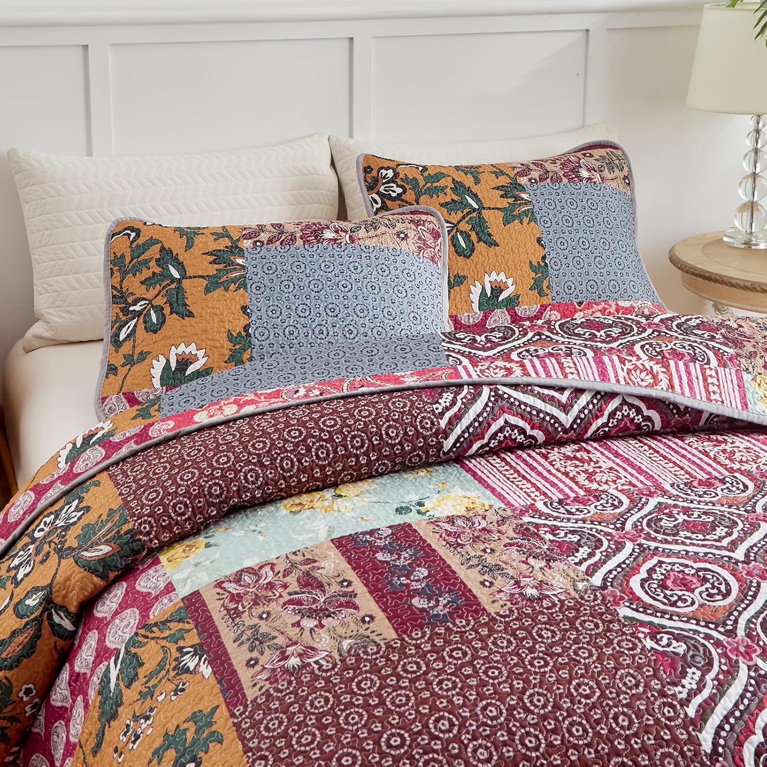 3 Pieces Patchwork Quilt Set Full/Queen Size, Red Floral Farmhouse Bedspread Coverlet Set, Soft Microfiber Reversible Lightweight Bed Cover for All Season (90" x 90", 1 Quilt+ 2 Pillow Shams) - Image 4