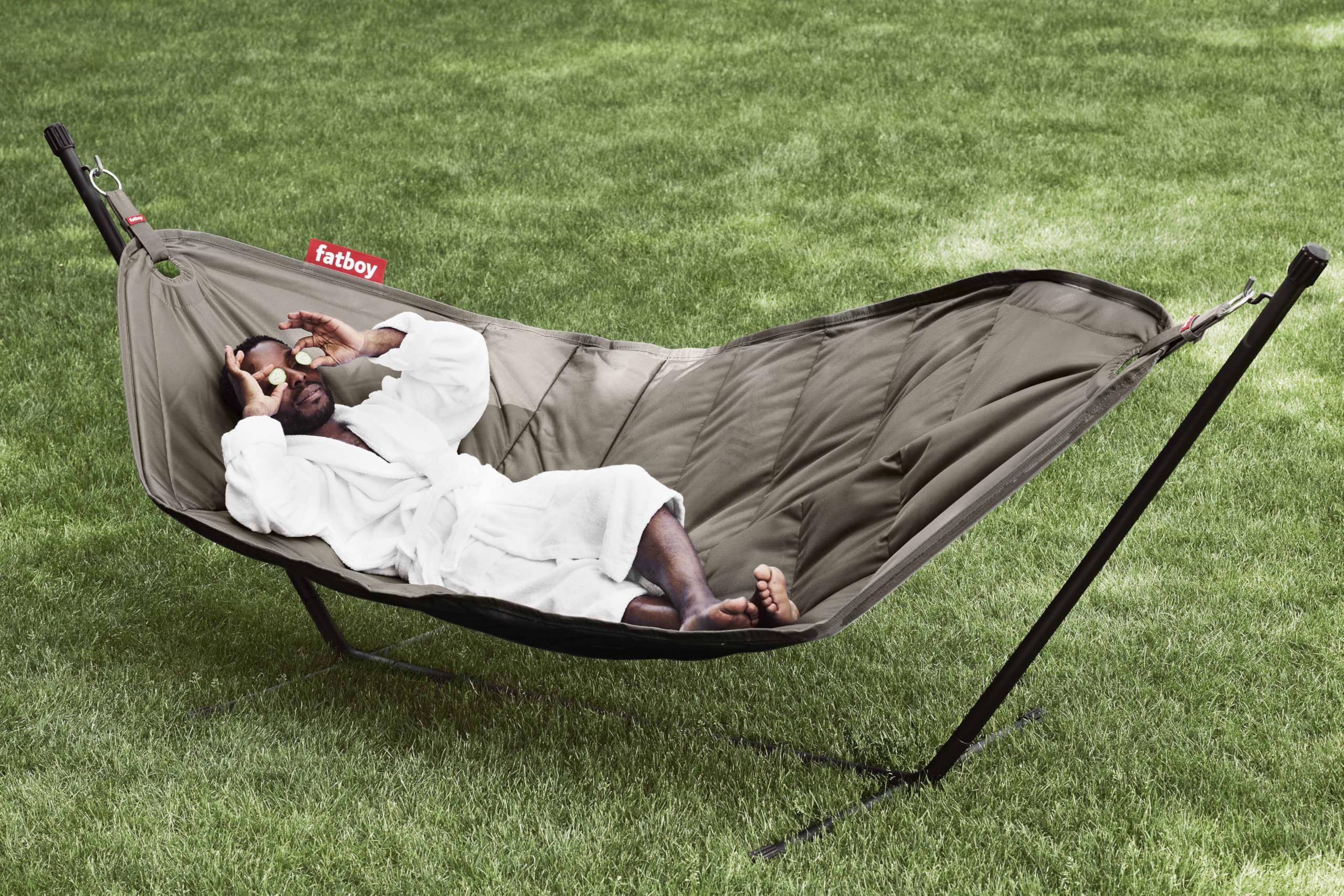 Fatboy Headdemock Hängematte - Klappbare Hängematte mit Gestell - Outdoor geeignet für Camping, Garten & Terrasse - Reise Hängesessel aus Polyester für bis zu 150kg - 270 x 138 cm - Taupe