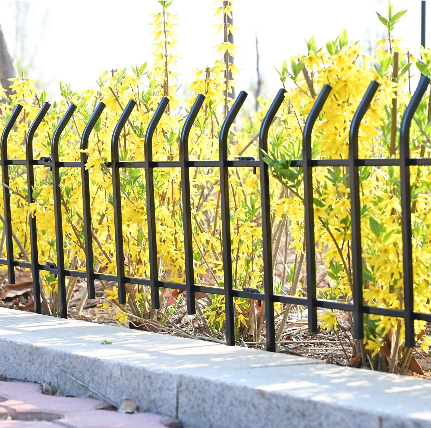 Decorative Metal Garden Fence 18'' Hx 22'' W,7.3 FT Total Length Heavy Duty Garden Fencing, No-Dig Easy Installation Fence Border, Ideal for Yard Small Flower Beds & Pathways (4 Panels)