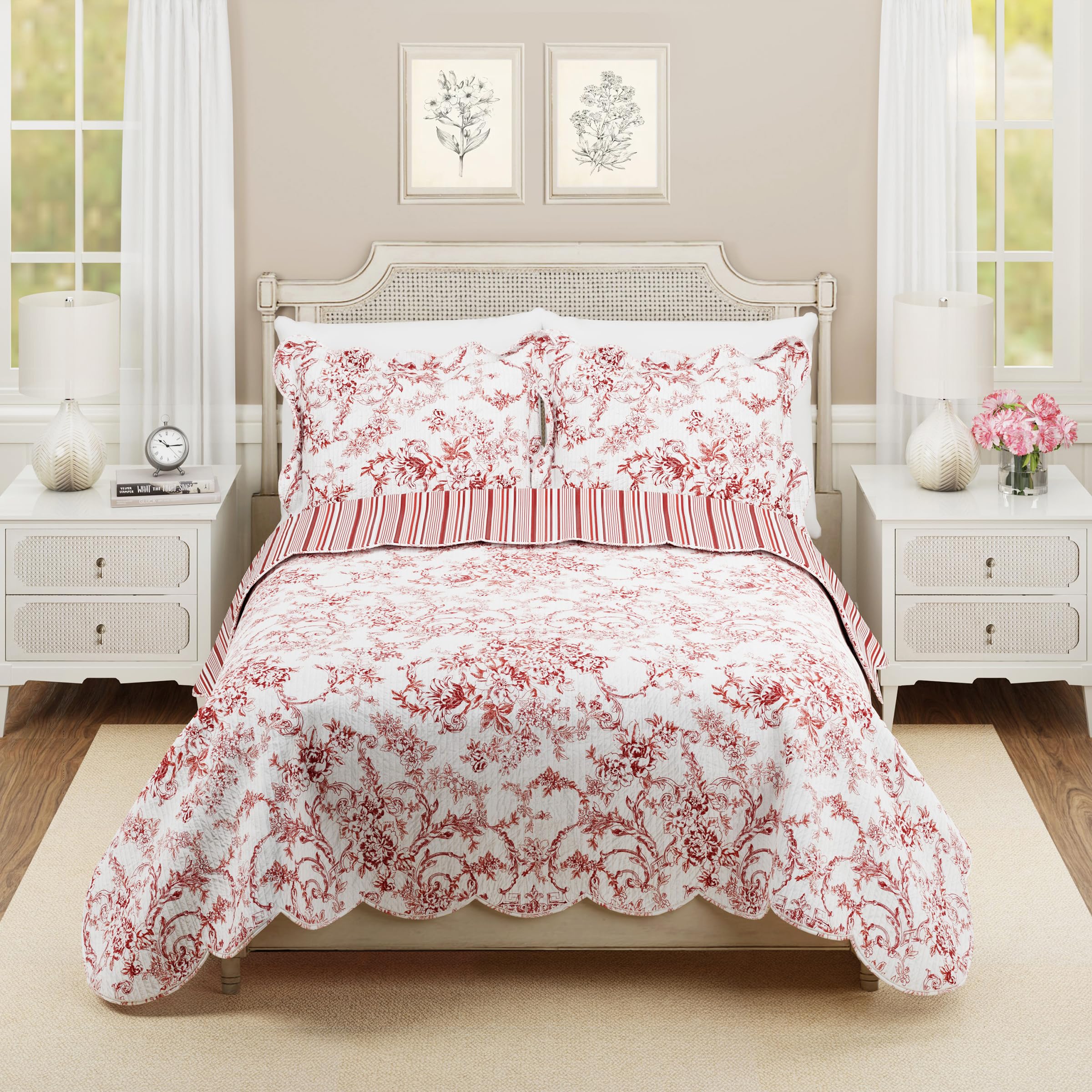Garden Toile 3-Piece Reversible Quilt Set - Lightweight Coverlet Set, Floral Vintage Quilted Bedding Set with 2 Shams, All Seasons, Full Queen Size,