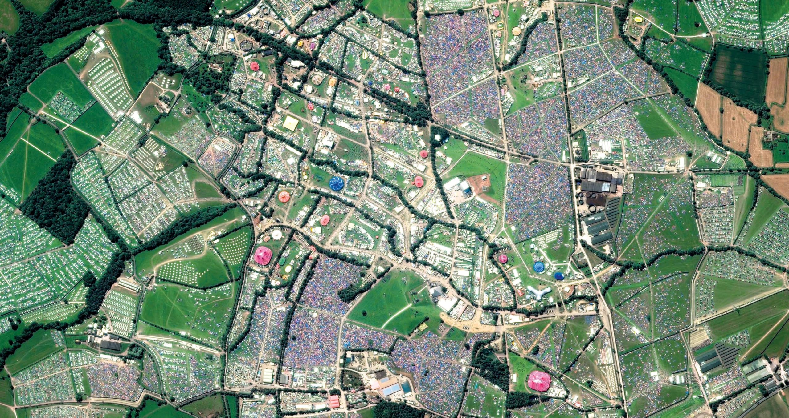 Unsere Erde vorher und nachher: 250 Satellitenaufnahmen zeigen, wie wir die Welt verändern (Auf Weltreise, Band 5)