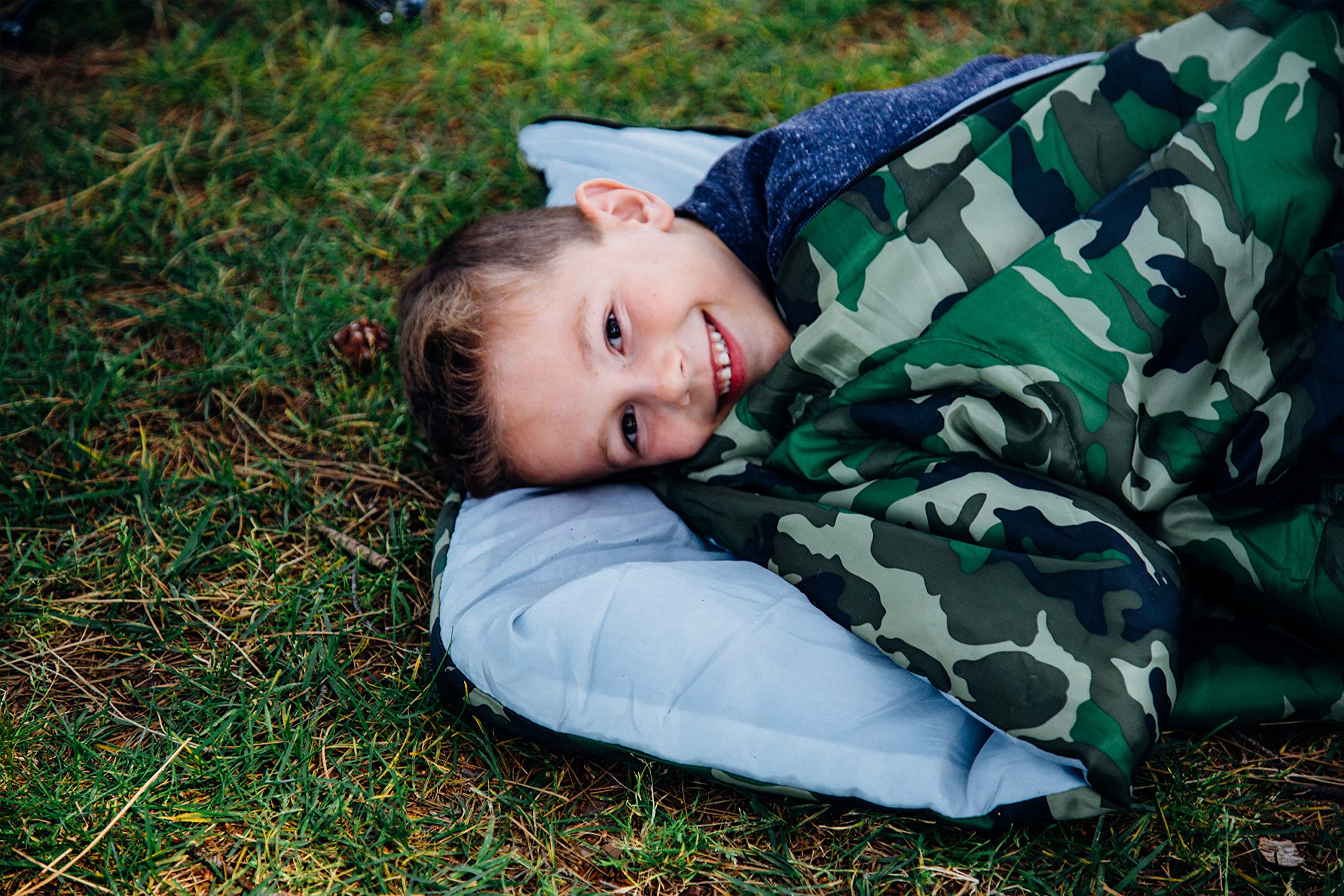 Pacific Play Tents 23335 Kids Green Camo Dome Tent Set with Sleeping Bag and Chair - Image 9