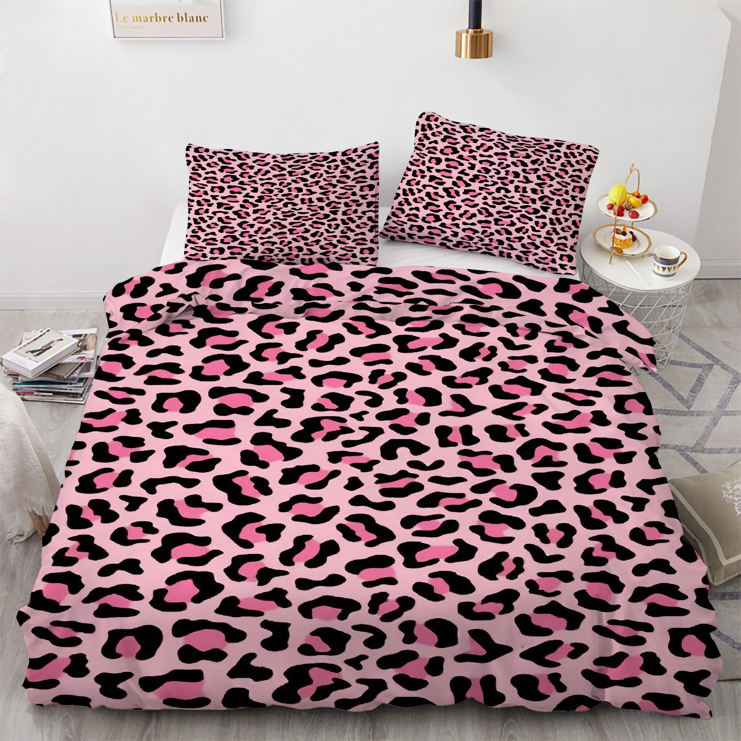 Housse de couette 240 x 260 en microfibre douce rose imprimé léopard avec zip