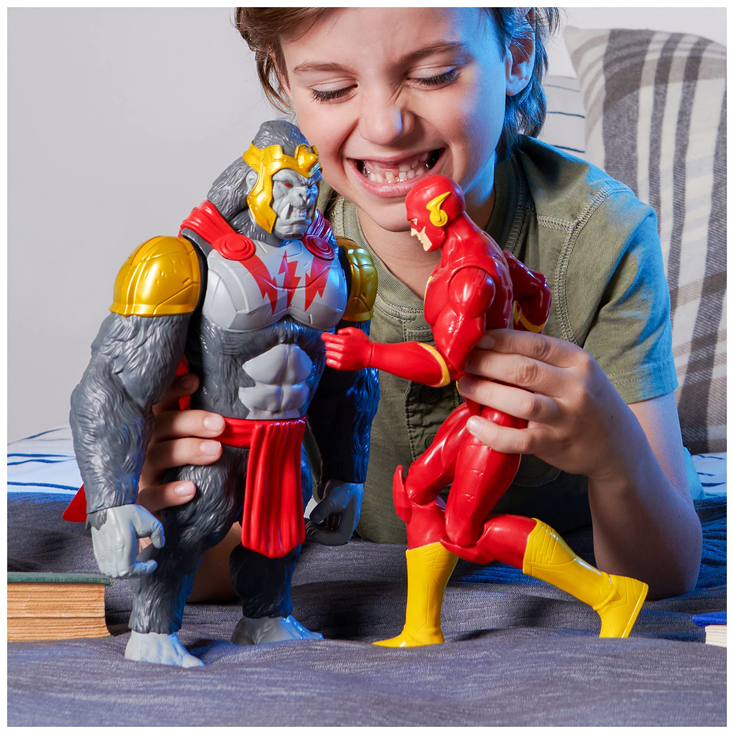 DC Comics, Pack de 4 Figuras Batman vs. Gorilla Grodd, Figuras de acción de 30 cm (Batman, The Flash, Gorilla Grodd, King Shark), Juguetes para niños y niñas a Partir de 3 años