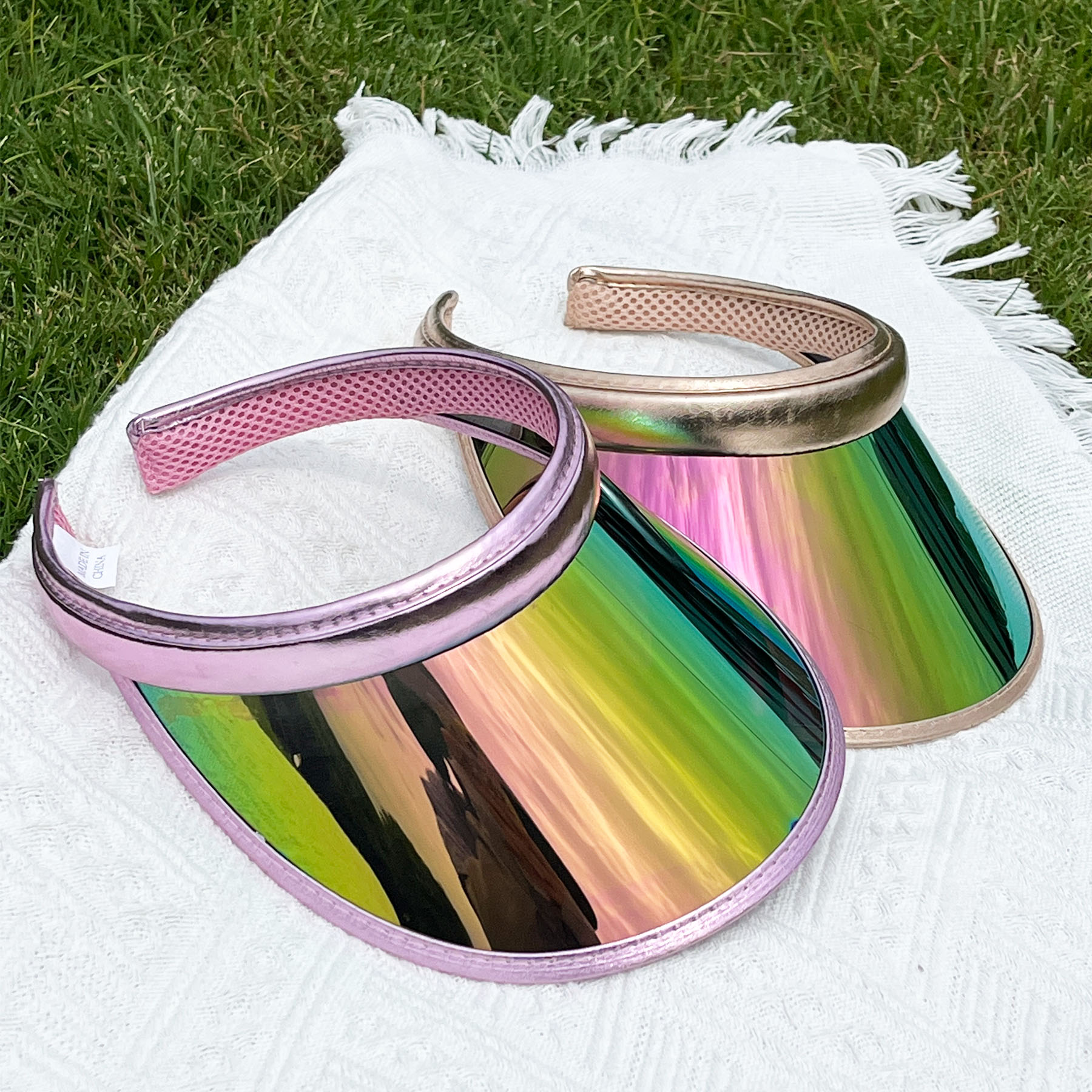 2 Pack Sun Visors Hat Women Reflective Colored Caps Clip-on  display picture 1