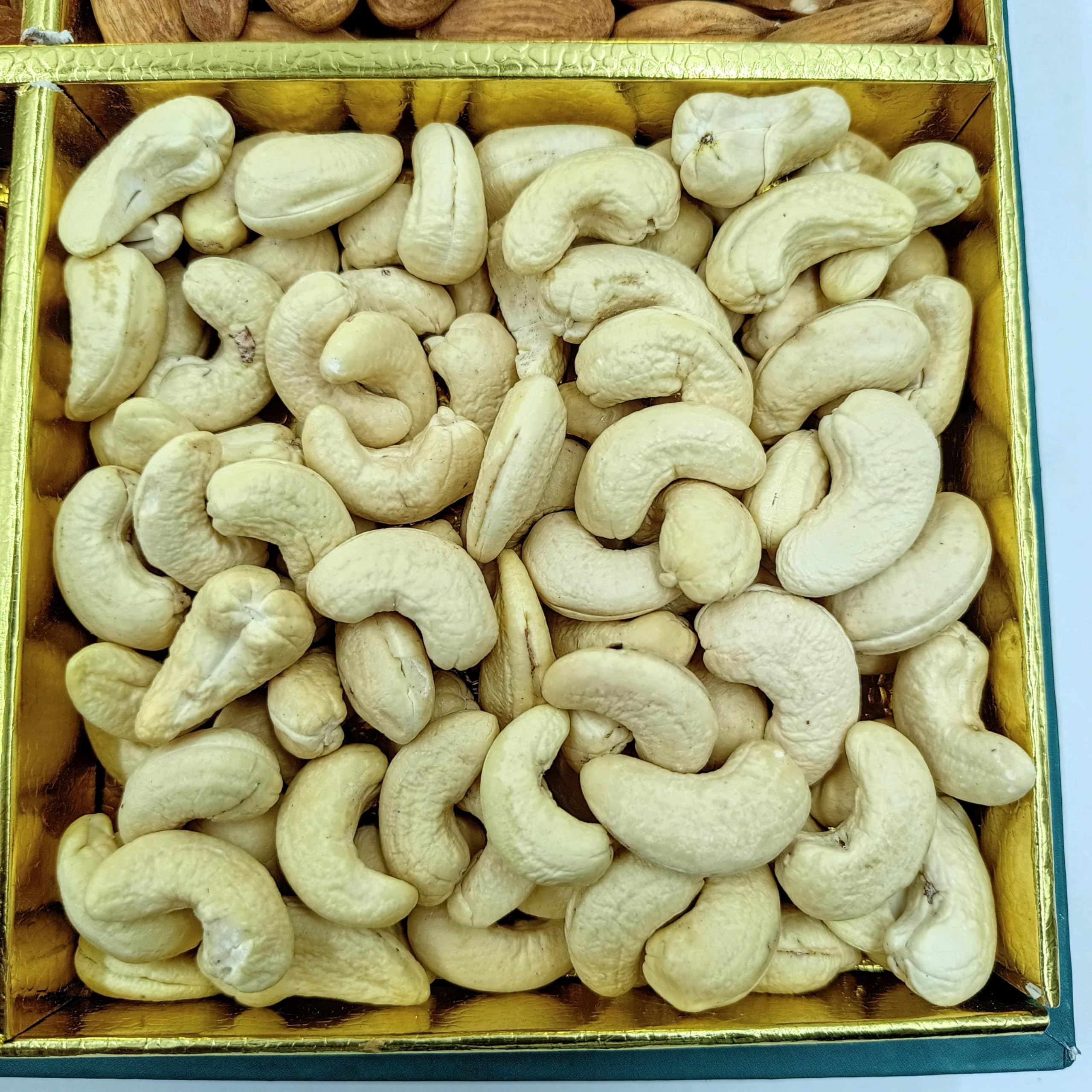 Raksha Bandhan gift for brother | Rakhi dry fruit gift hamper | Luxury gift hamper for festivals | S3 Sab Se Special Diwali Dry Fruit Gift Hamper | 600g Pack of 6 Premium Dry Fruits - Almonds, Cashews, Pistachios, Raisins, Walnuts & Dried Figs | 100% Natural | Healthy Festive Gift Box for Raksha Bandhan Diwali, Corporate & Family Gifting 3