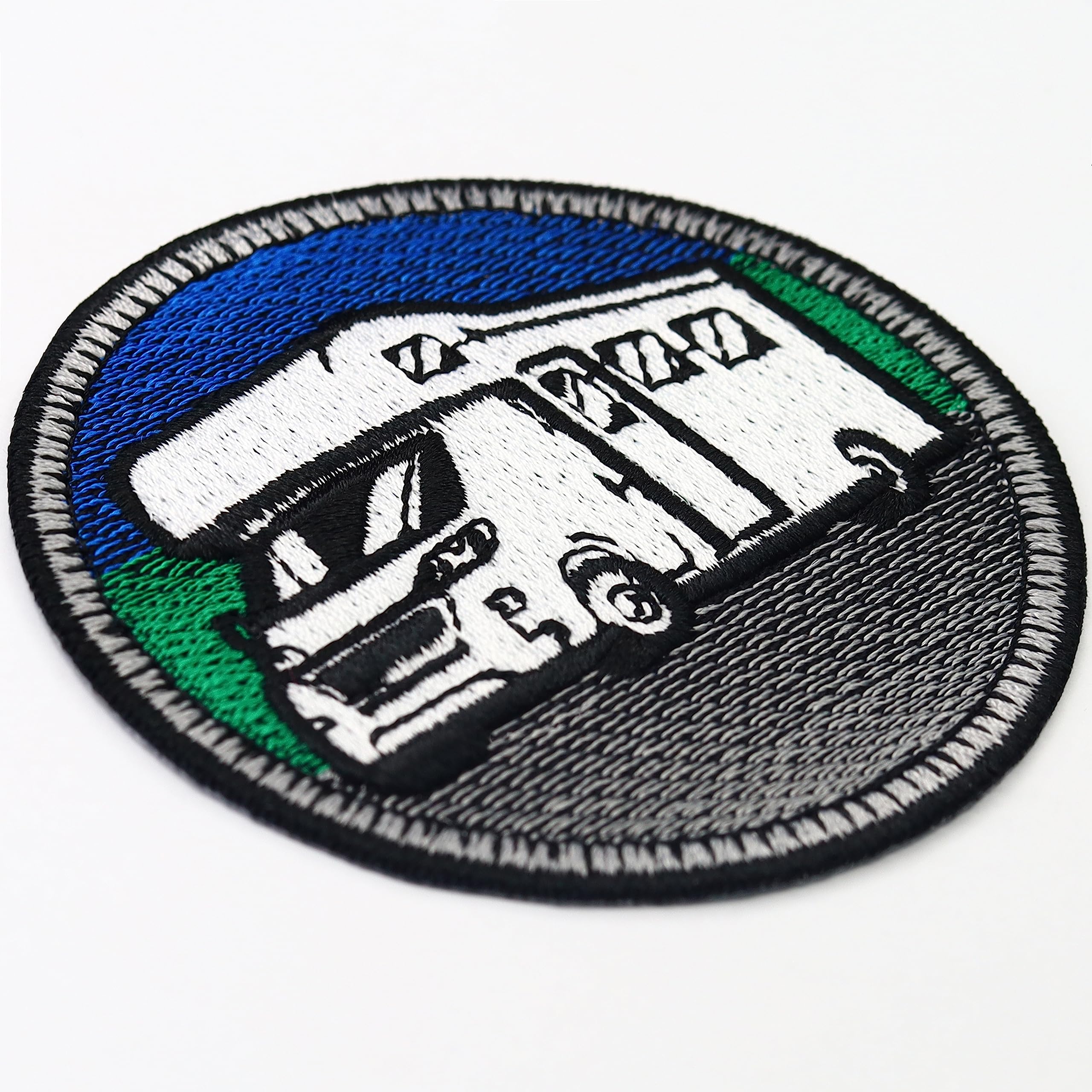 Patch Autocollant/broderie Isuzu à Repasser - Environ 10x3 Cm, Textile Multicolore, Neuf