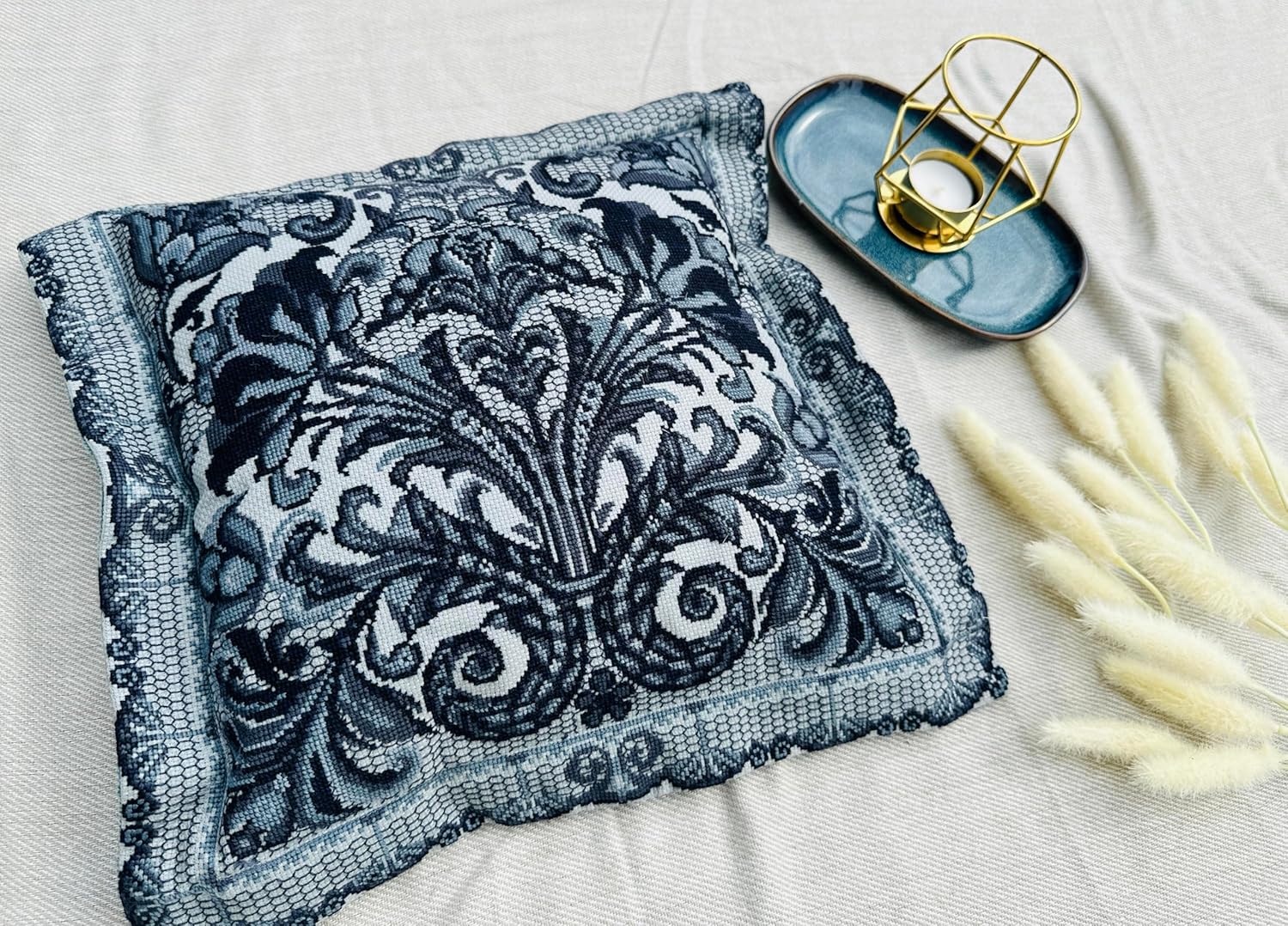 RIOLIS - Cushion/Panel Spanish Lace - Counted Cross Stitch Kit 15¾" x 15¾" Zweigart 14 ct. Dark Gray AIDA 5 Colors