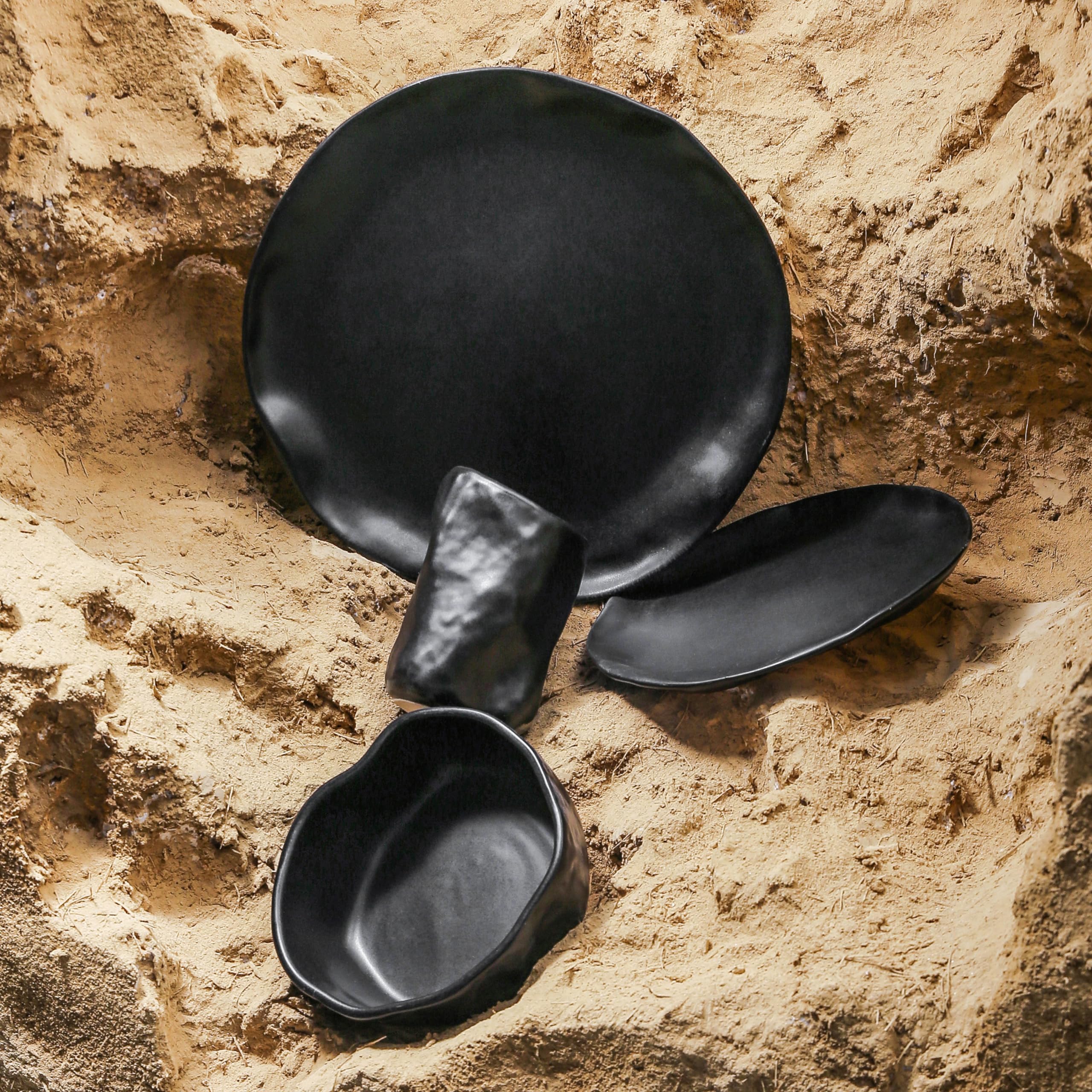 Stone by Mercer Project Atik Modern Stoneware 16-Piece Dinnerware Set, Plate and Bowl Set, Dish set for 4, Black