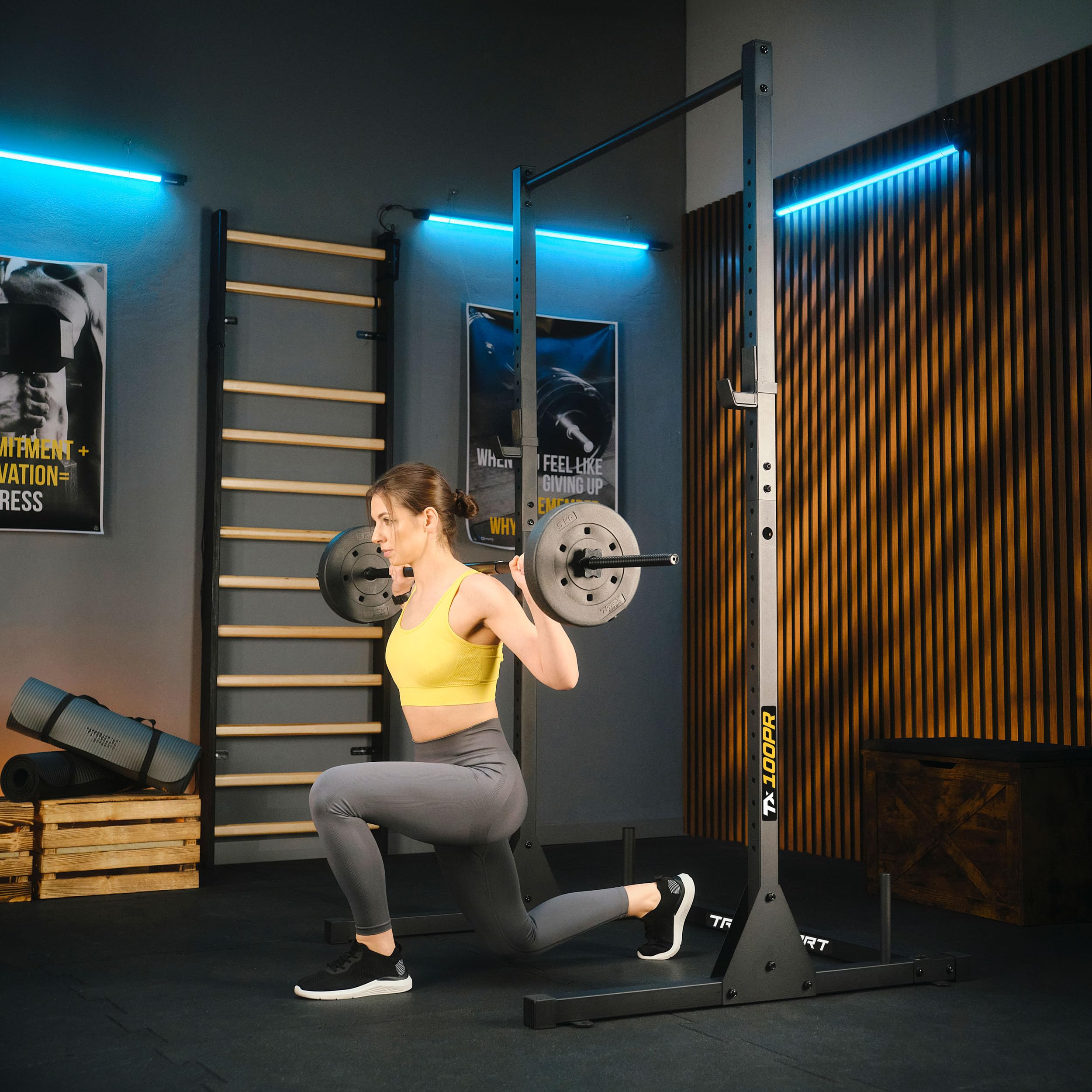 TREX SPORT Power Tower Dip Station freistehend Kraftturm bis 300kg TX-100PR | Multifunktionale Klimmzugstange aus Stahl, mit Langhantelablagen, Schwarz