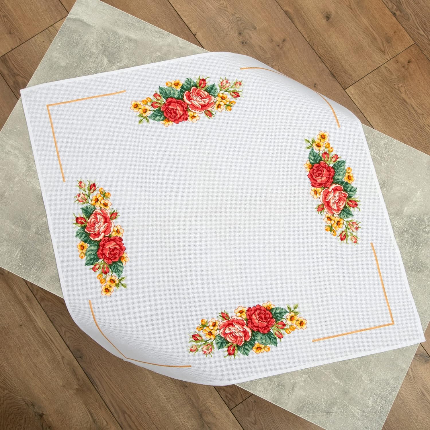 Nana Embroidery Kit Roses Counted Cross Stitch Tablecloth 77 x 77 cm