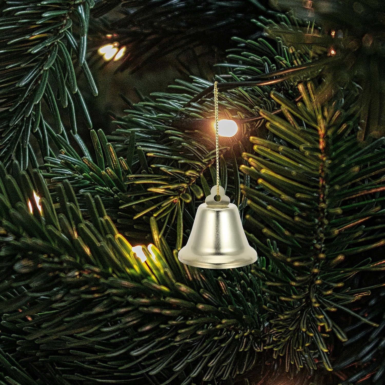 10pcs Golden Hanging Sleigh Bells and Loud Sound, Rustic Iron Metal Bell for Christmas Tree Decoration, Suitable for Indoor and Outdoor Use, for Craft Projects
