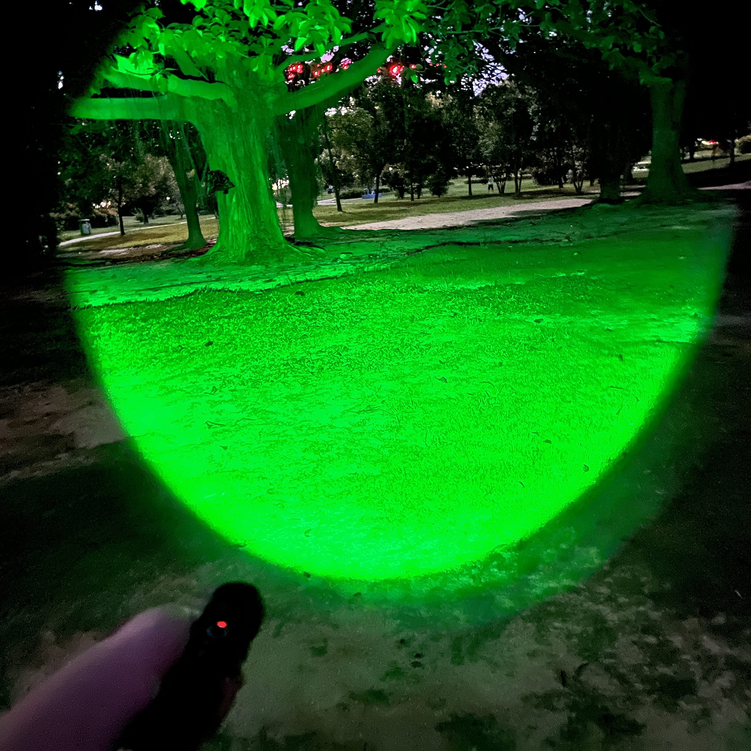 VASTFIRE LED Hunting Flashlight 4 Colors 1 in (red,Green,UV,White) Torch 1000 Lumens Zoomable USB Rechargeable Blood Tracking Light for Deer Elk Coyote Predator