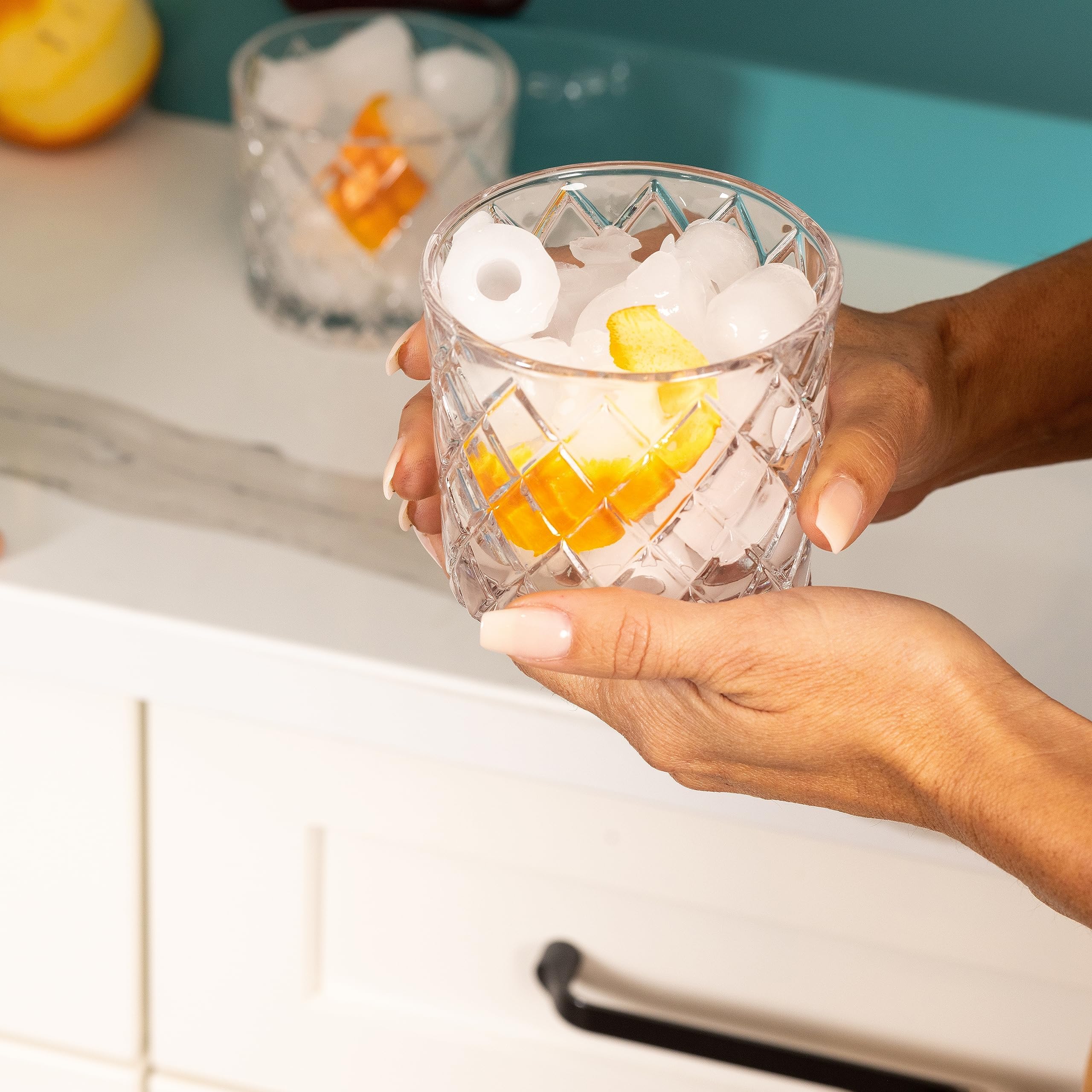 Elechelf Ice Makers Countertop Self Cleaning 33Ibs | Thick Insulation Foaming Layer Heavy-Duty Stainless Steel Bullet Ice Machine | Silver on Fridge.com