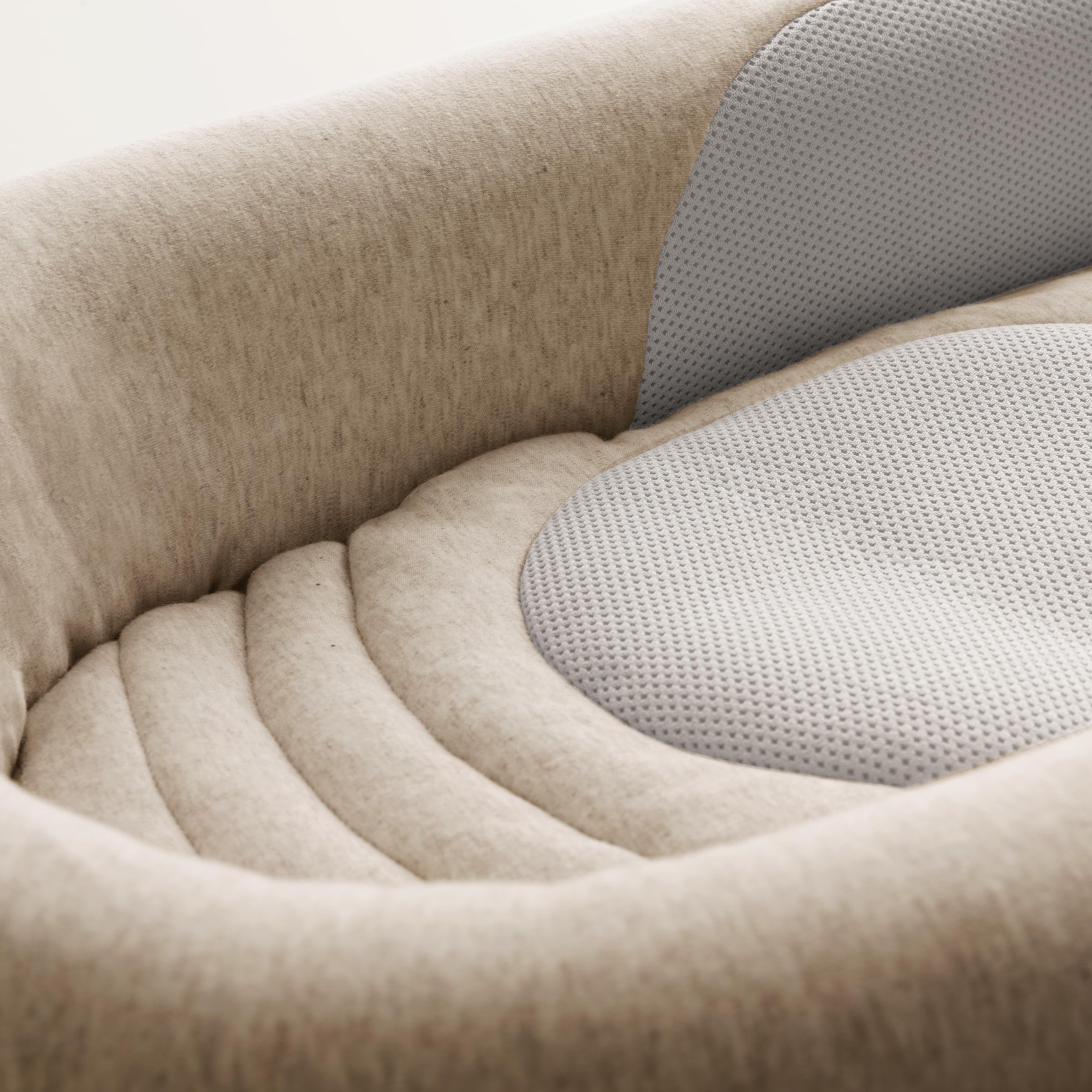 Inglesina Welcome Pod Baby Nest Ergonomico 0-8 Mesi, Riduttore Lettino Traspirante in Bambù e Cotone, Sfoderabile e Lavabile, Quiet Beige