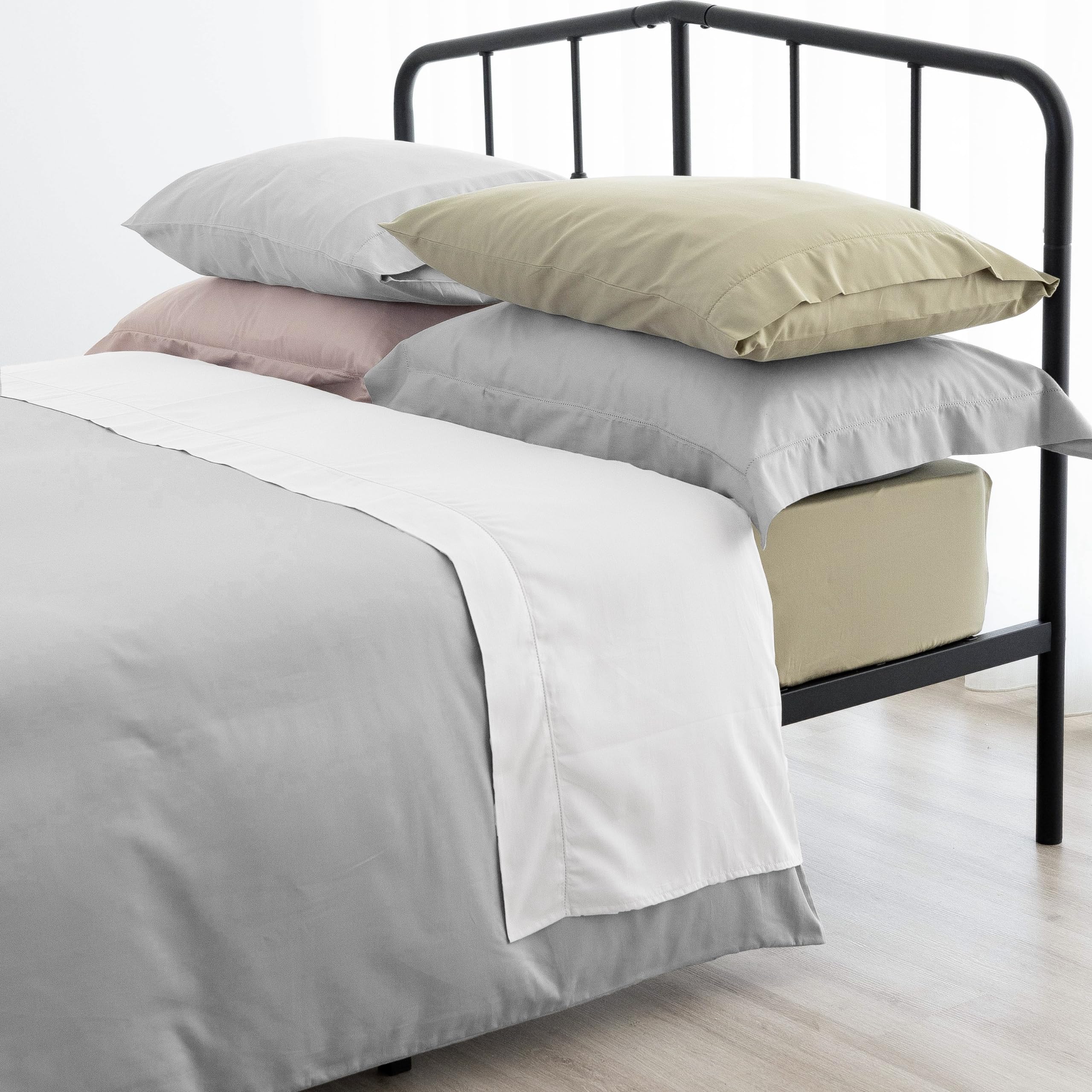 Catherine Lansfield Fantasy Ice Grey Bed Linen 200 x 200 + 80 x 80 (2), Gray, 200x200+80x80(2) - Image 4