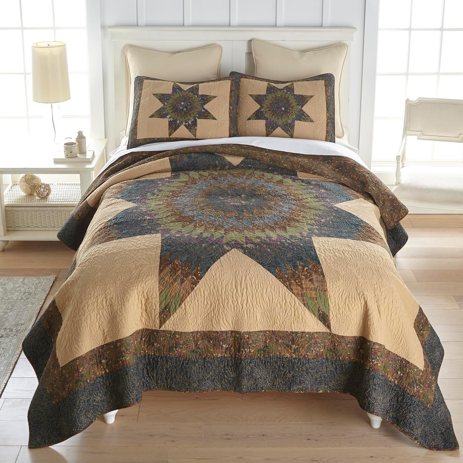 Donna Sharp Cotton Full/Queen Quilt - Forest Star Lodge Quilt with Star Shape Pattern - Pieced, Patchwork - Fits Queen Size and Full Size Beds - Machine Washable