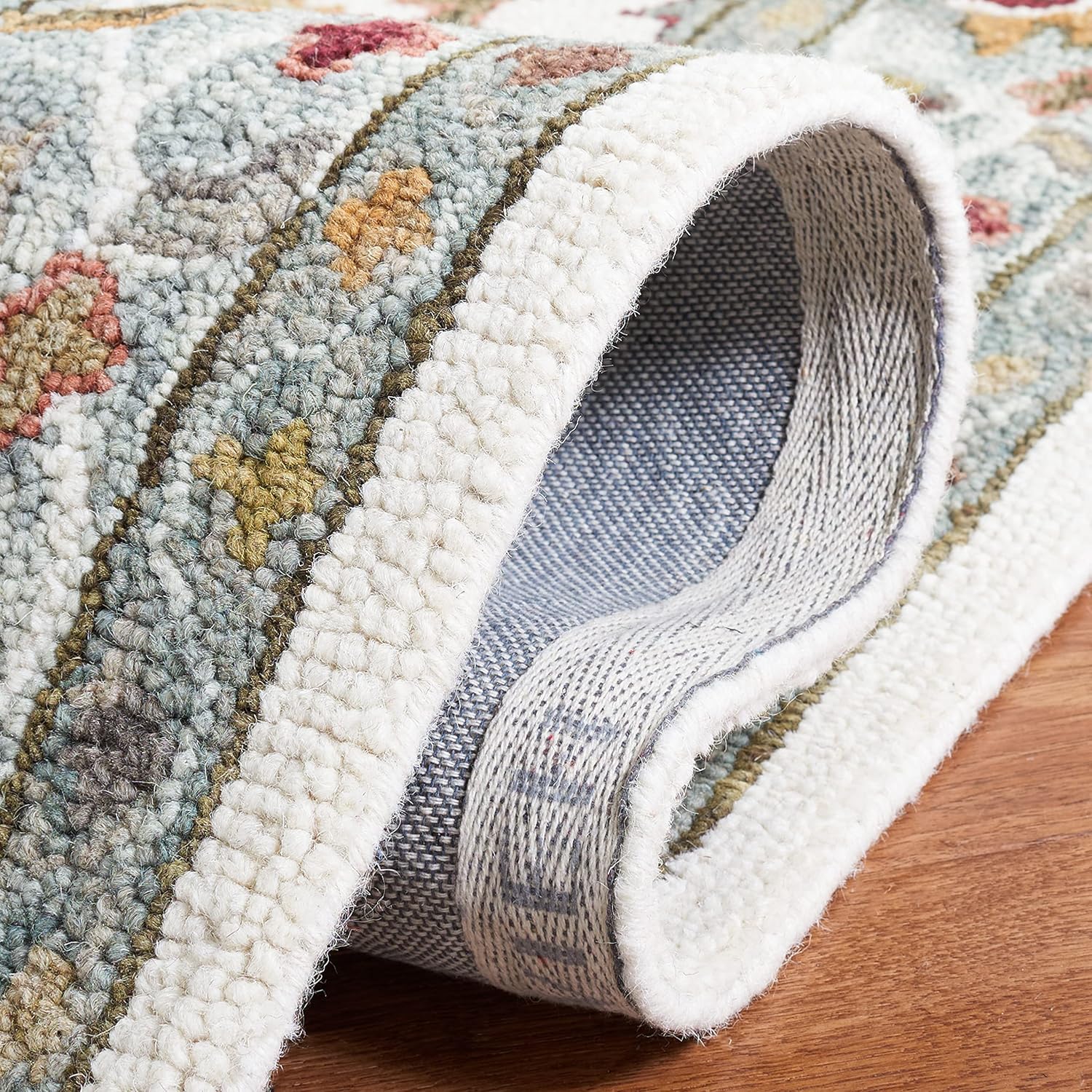 SAFAVIEH Aspen Collection Accent Rug - 3' x 5', Ivory & Grey, Handmade Boho Wool, Ideal for High Traffic Areas in Entryway, Living Room, Bedroom (APN143A)