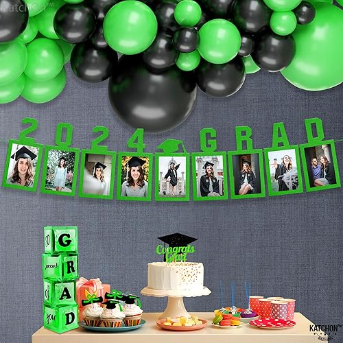 Vista 5 de KatchOn, Cartel de fotos de graduación verde 2025 – grande, 10 pies, pancarta de graduación 2025 Decoraciones de fiesta de graduación 2025