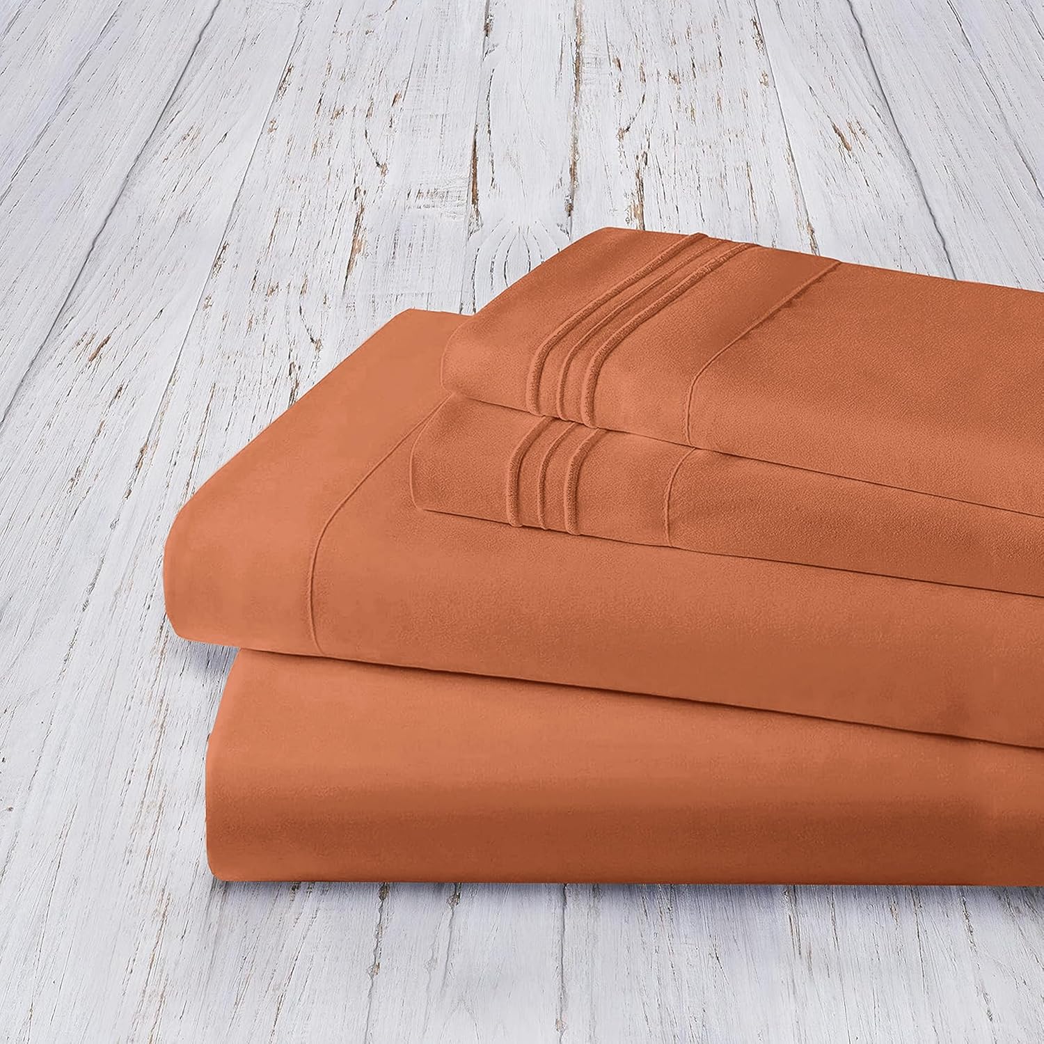 Mocassi Queen Sheet Set - Luxury Hotel 1800 Premier Bedding Sheets & Pillowcases - Ultra Soft Breathable & Cooling Bed Sheets - Deep Pocket - Wrinkle Resistant - 4 Piece - Queen, Coral
