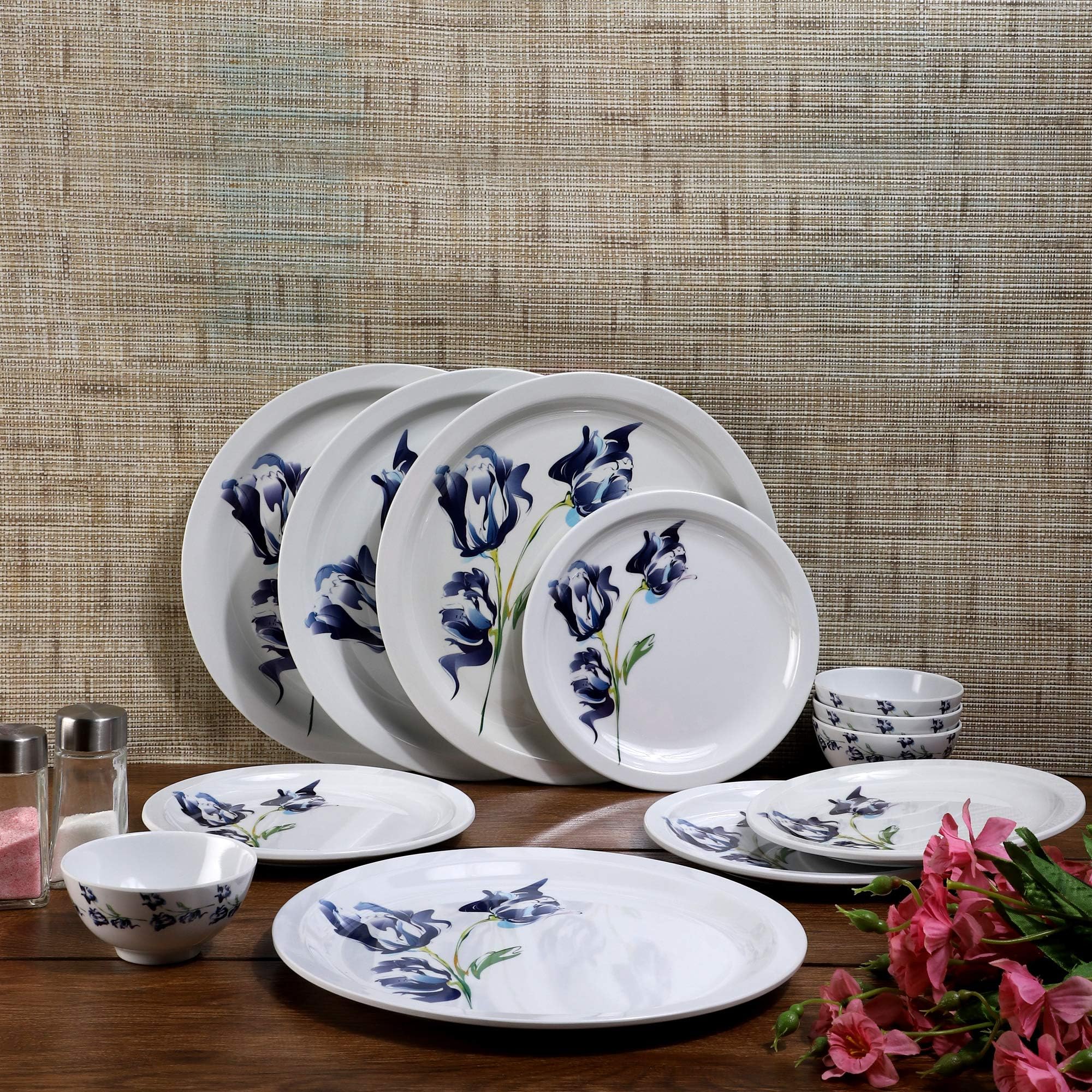 Iveo Fantastic Melamine Dinnerware Set, 12-Pieces, Bloossom