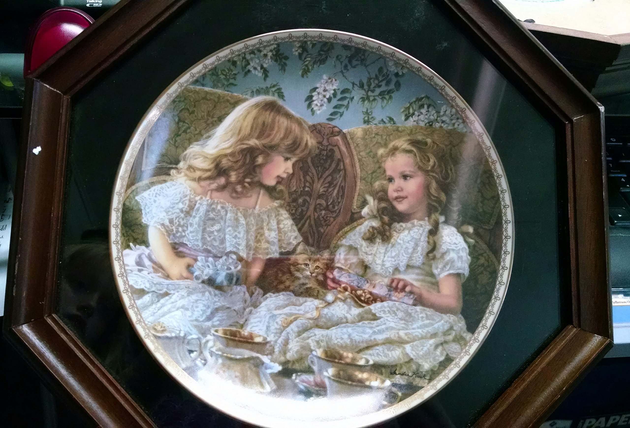 Amazon.com: Sandra Kuch first issue collectors plate Best Friends