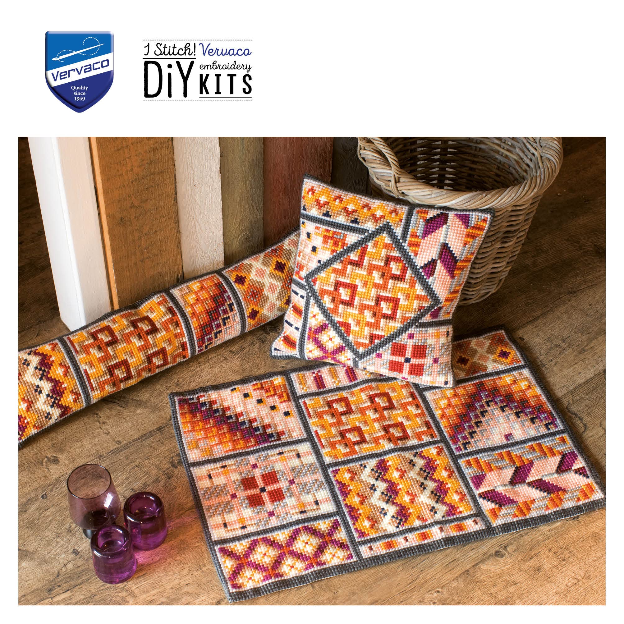 Vervaco Kreuzstich Stickpackungen, Teppich Kreuzstich Set vorgedruckt mit Stickbild auf 100% Baumwoll Stoff und Stickgarn, Stickvorlagen 75 x 50 cm mit Anleitung, Geometrische Flächen