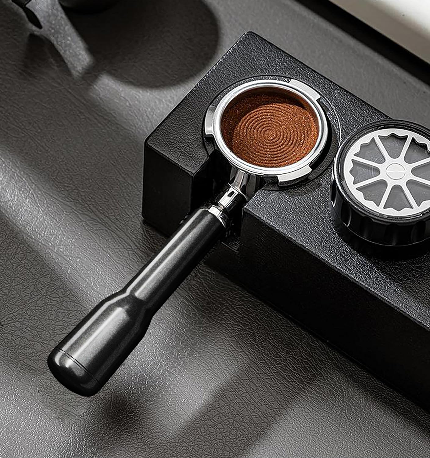 Bottomless Portafilter 54mm, Compatible with Barista Express(BES 870/875/878/880/820/840/450) - for Breville Espresso Machines Stainless Steel 3-Ear Portafilter with Double 54mm Filter Basket