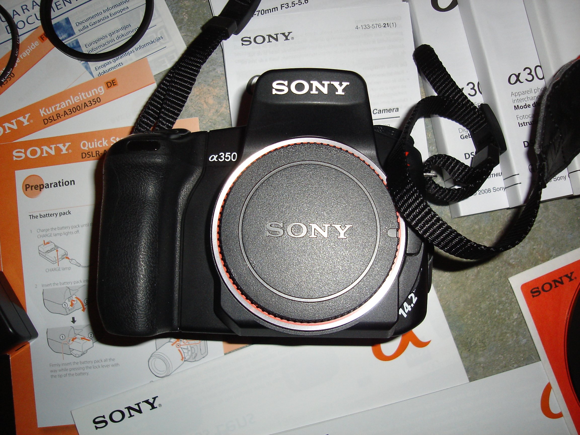 Sony DSLRA350K Camera (14.2 MP) inc 18-70mm lens: Amazon.co.uk