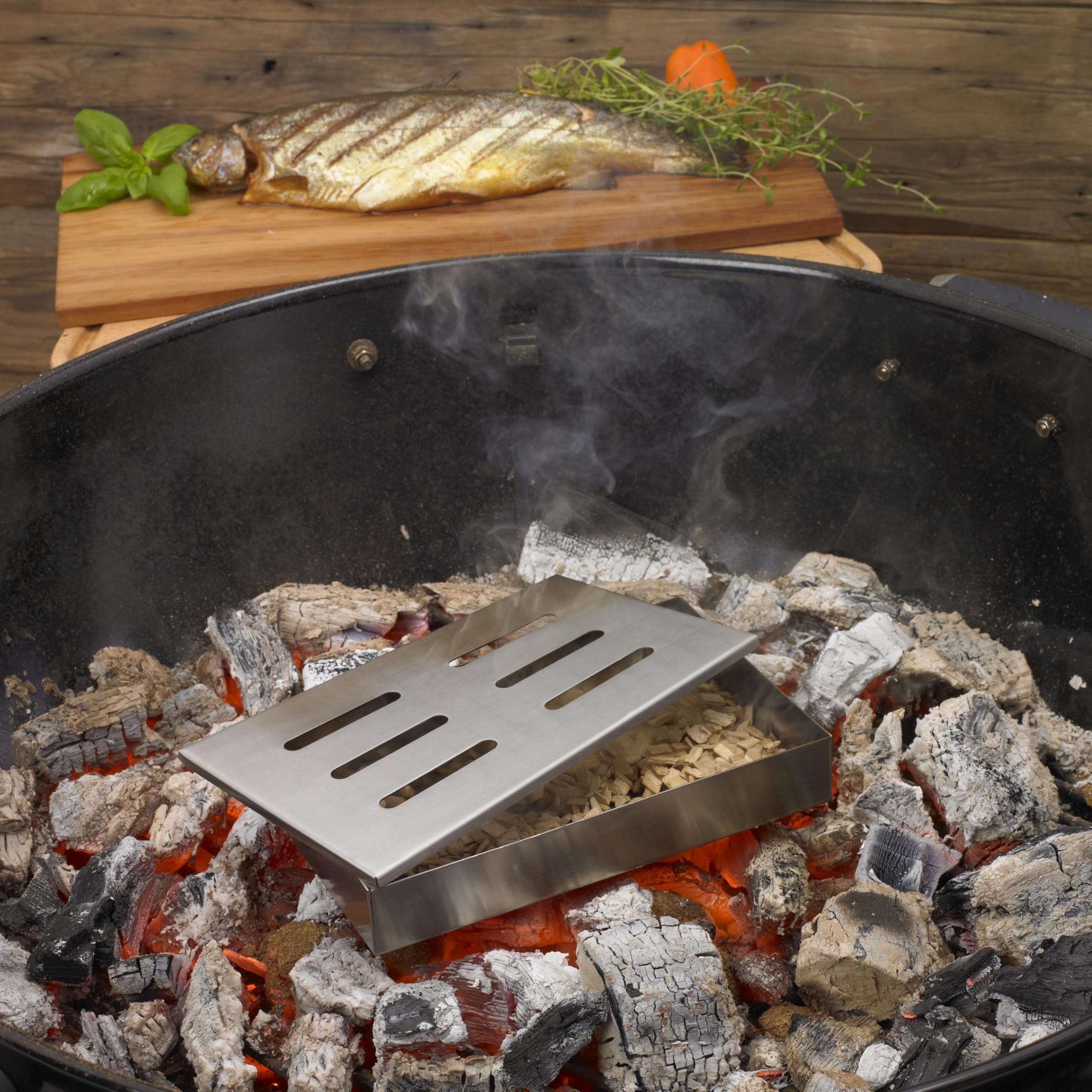 Trucioli Legno Noce Americano Per Affumicatura - Sacchetto 1kg Per BBQ E Grigliate