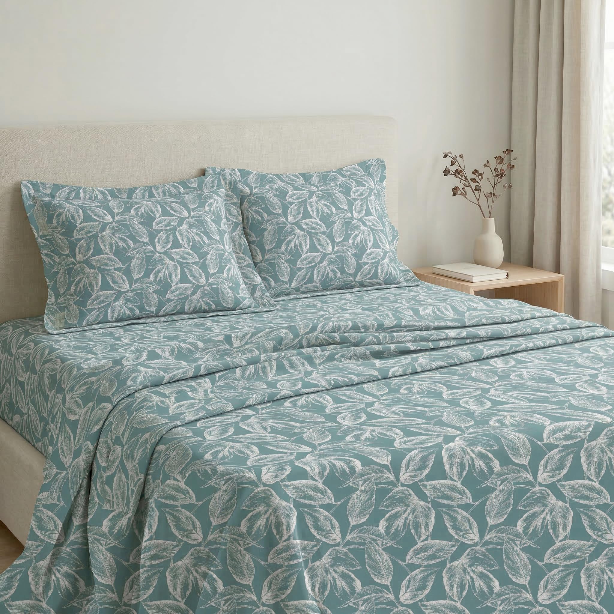 Huesland by Ahmedabad Cotton 144 TC Cotton Bedsheet for Double Bed King Size with 2 Pillow Covers | Teal & White-picture-10