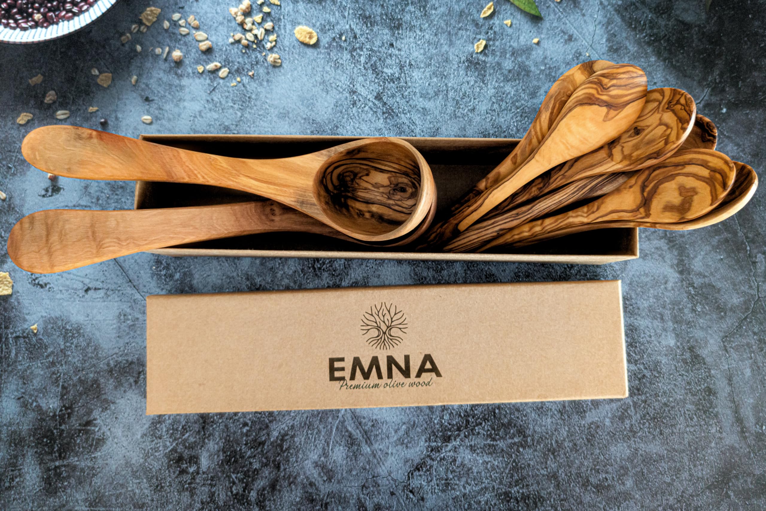 EMNA Lot de 8 pièces : 2 louches + 6 cuillères à soupe en bois d'olivier dans une boîte cadeau | Soupe | Créateur | Noël | Anniversaire | Fête des mères | 5e anniversaire de mariage | Bois | Femme |