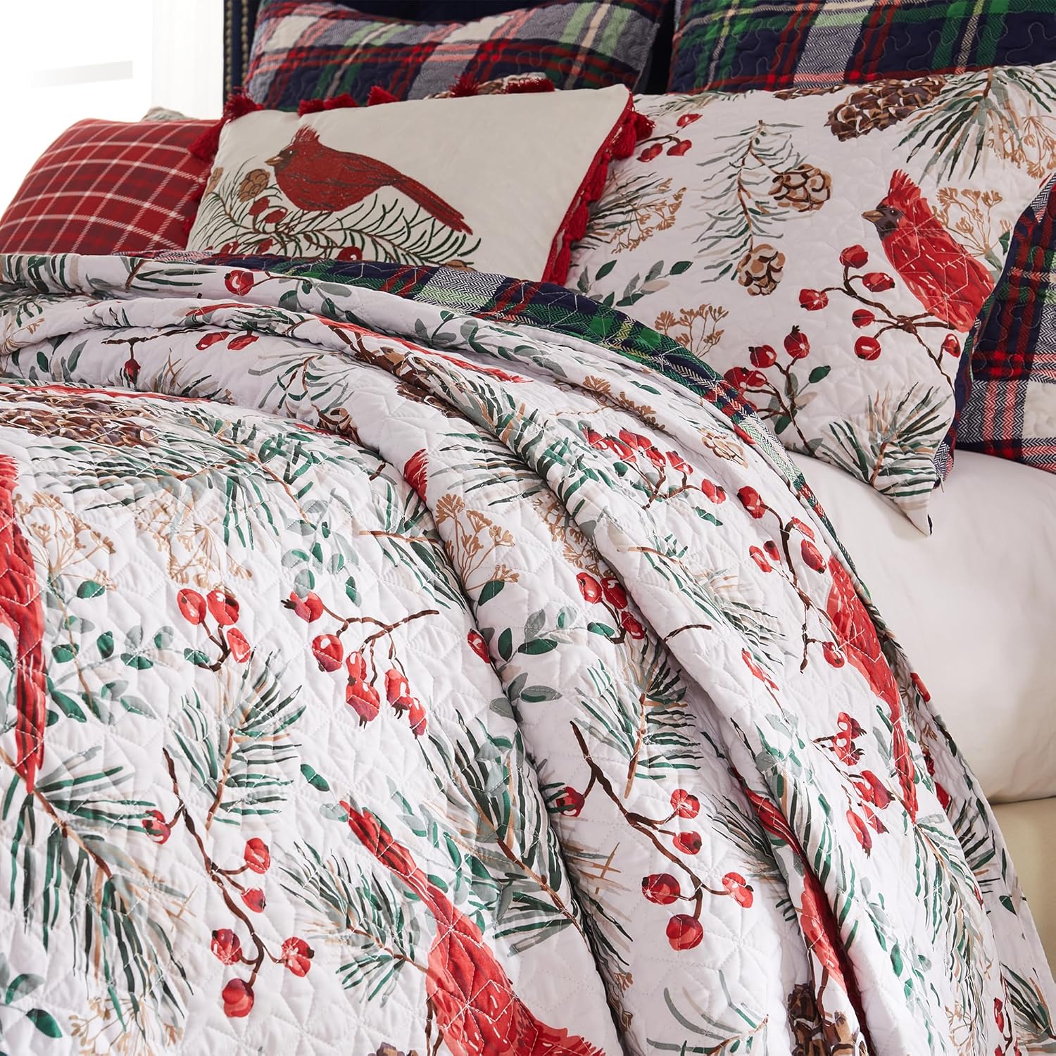 Greenland Home Cardinal Plaid Winter Wonderland Reversible Quilt Set, 3-Piece Full/Queen