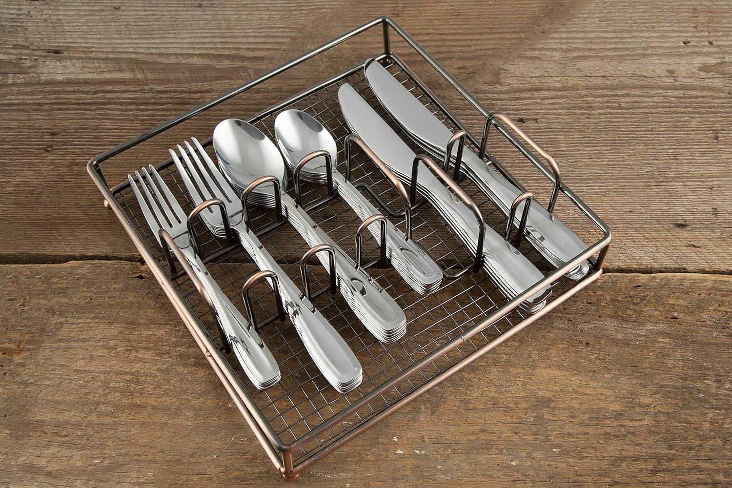 Cambridge 426540CJBR2R Waylen Mirror 40-Piece Flatware Set with Rustic Caddy