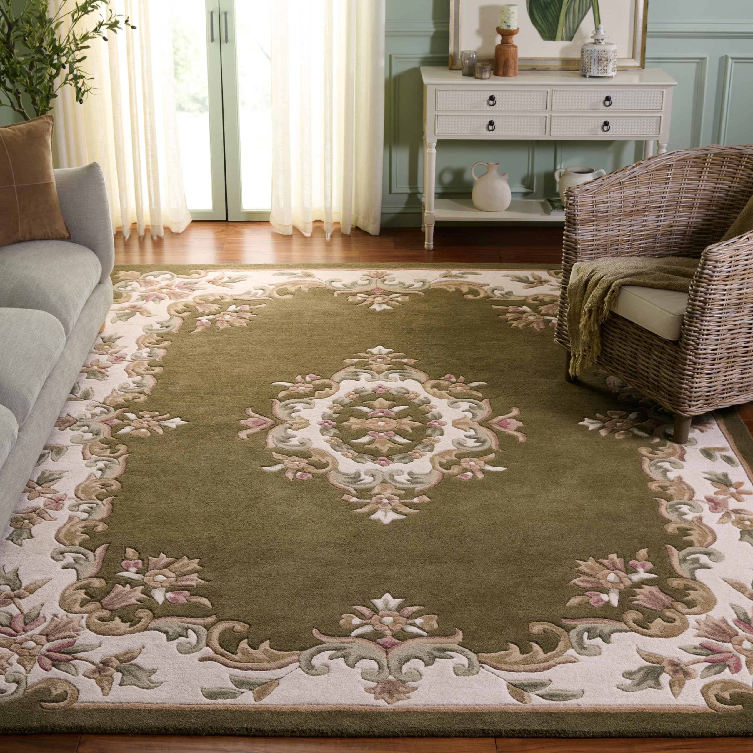 SAFAVIEH Aubusson Olive Ivory Rug