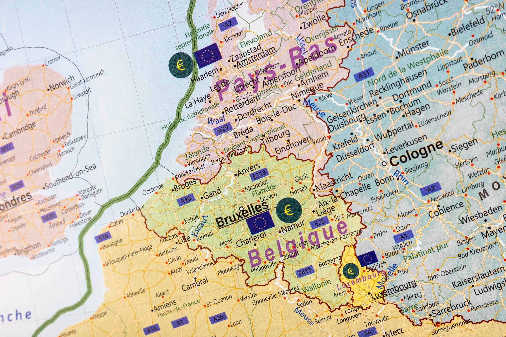 Grande carte de l'europe en français avec plastification sur les deux faces, inscriptible, 90 x 122,5 cm, avec espace Schengen
