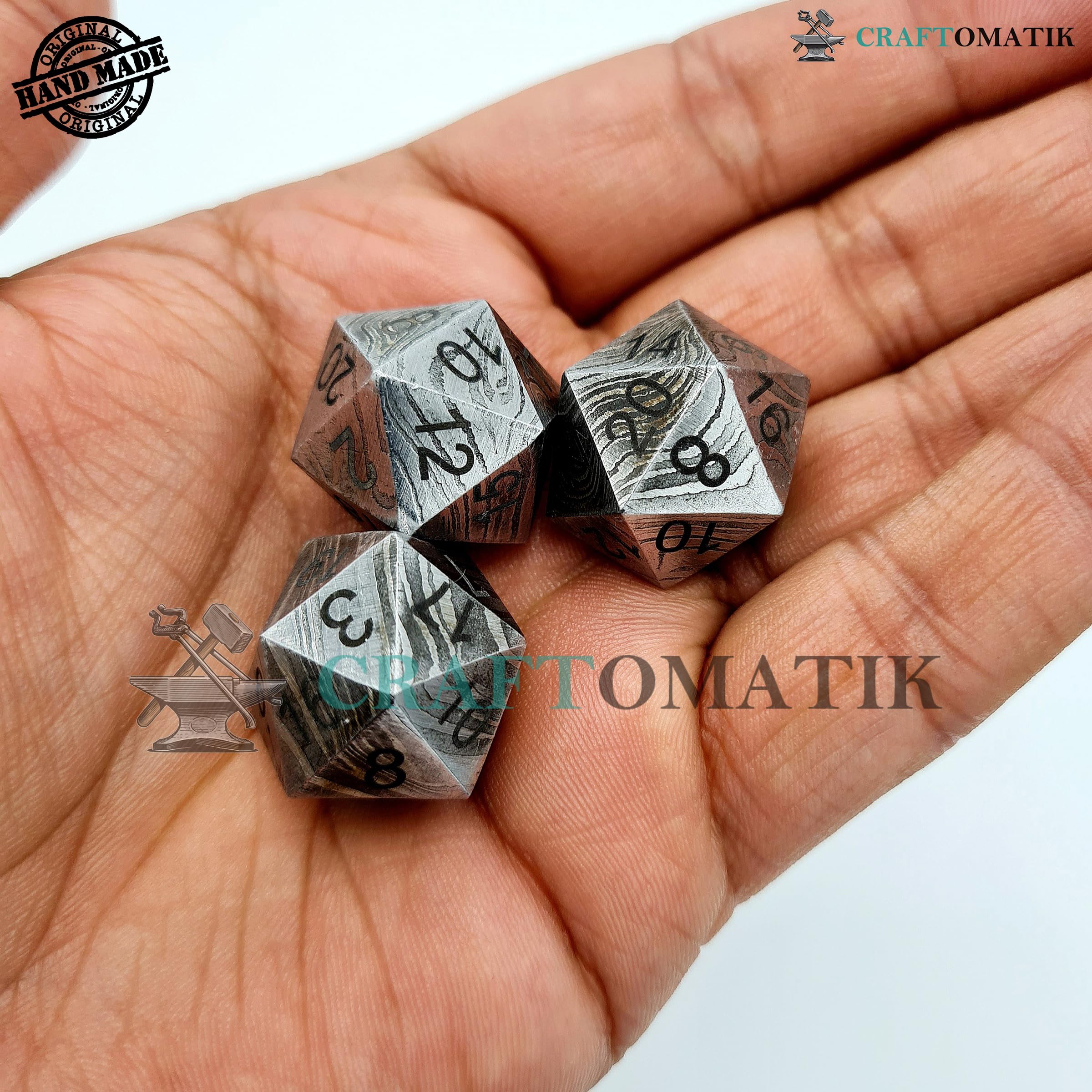 Dado Damasco DND D20 | Fatto a mano | Dado Casino Dice in acciaio damascato | 25 mm 20 lati | Dadi decorativi in acciaio