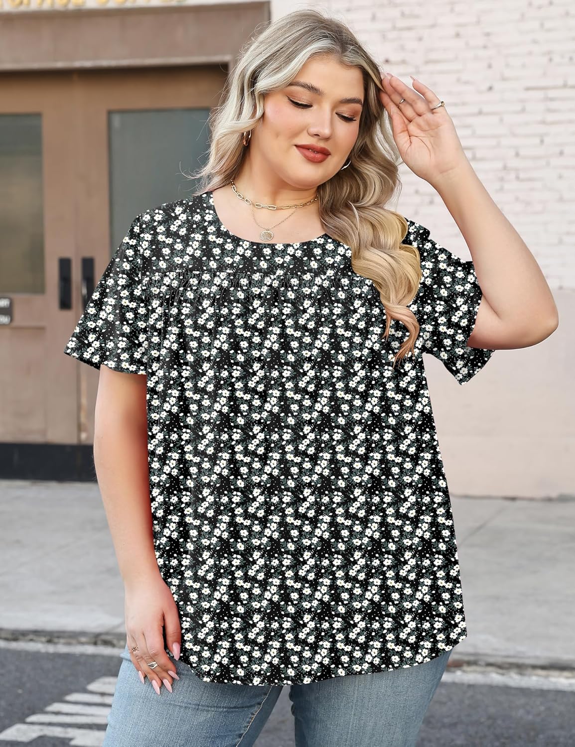 Micoson Womens Plus Size Tops Short Sleeve Dressy Chiffon Blouses Crewneck Shirts Loose Flowy Pleated Tunic - Image 5