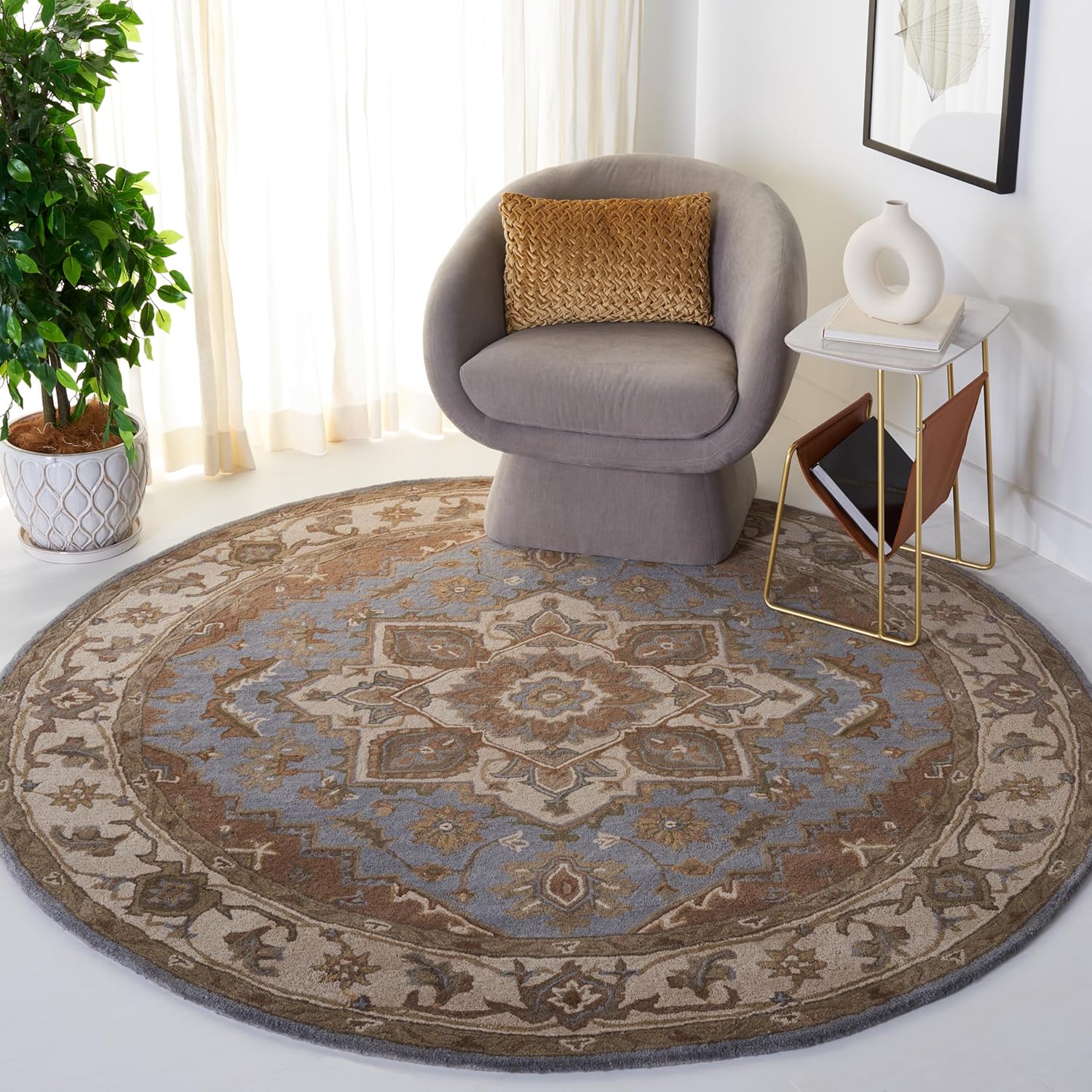 SAFAVIEH Royalty Collection Area Rug - 7' Round, Light Blue & Beige, Handmade Traditional Oriental Wool, Ideal for High Traffic Areas in Living Room, Bedroom (ROY700M)