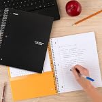 Five Star Spiral Carnet + App. d'étude 3 Faites votre valise, 3 Sujet, Feuillet de règles du collège, Saigne d'encre de combat, Couverture résistante à l'eau, 8-1/2" x 11", 150 Feuilles noires, blanches, violettes (820192)