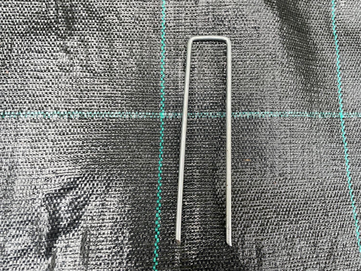 Sandbaggy 6 inch Landscape Sod Staples (9 Gauge Galvanized Steel) ~ Great for Hard Soil - 20% Thicker Than Competition - Trusted by Farmers & Contractors Across USA (100)