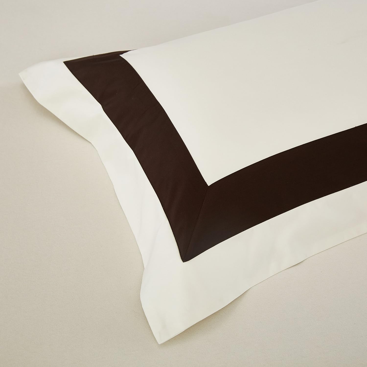 Bicolore Collection Duvet Covers Set 3 Pieces Do Not Include Filling ClassIC European 100% Egyptian Cotton Sateen Luxury 400 Thread Count Frame Patchwork Manufacturing(Ivory/Brown,Queen)