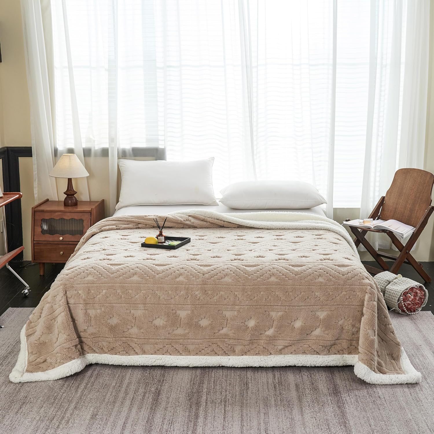 LEVINIS Bohemian Sherpa Throw Blankets 60'' × 80'', Sherpa Fleece Blanket for All Season, Southwestern Aztec Blanket for Bed/Couch/Sofa/Office/Camping, Camel