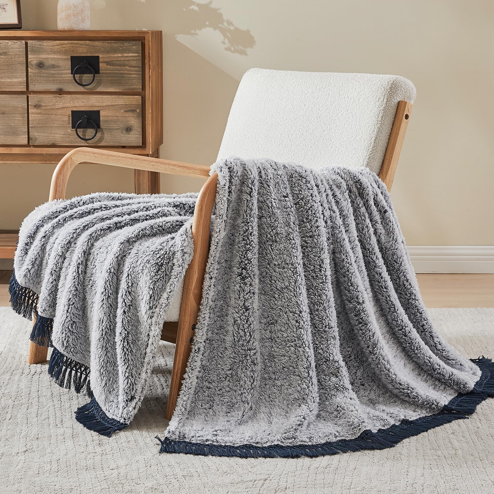 EMME Fuzzy Fleece Throw Blanket with Tassel - 152 x 203 cm Ultra Soft Warm Sherpa, Microfiber, Cozy for Couch & Sofa - Lightweight, Reversible,Navy With Tassel