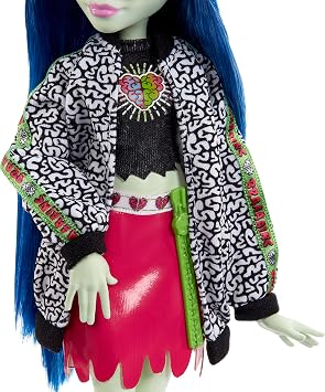 Monster High Ghoulia Yelps with Sir Hoots-A-Lot
