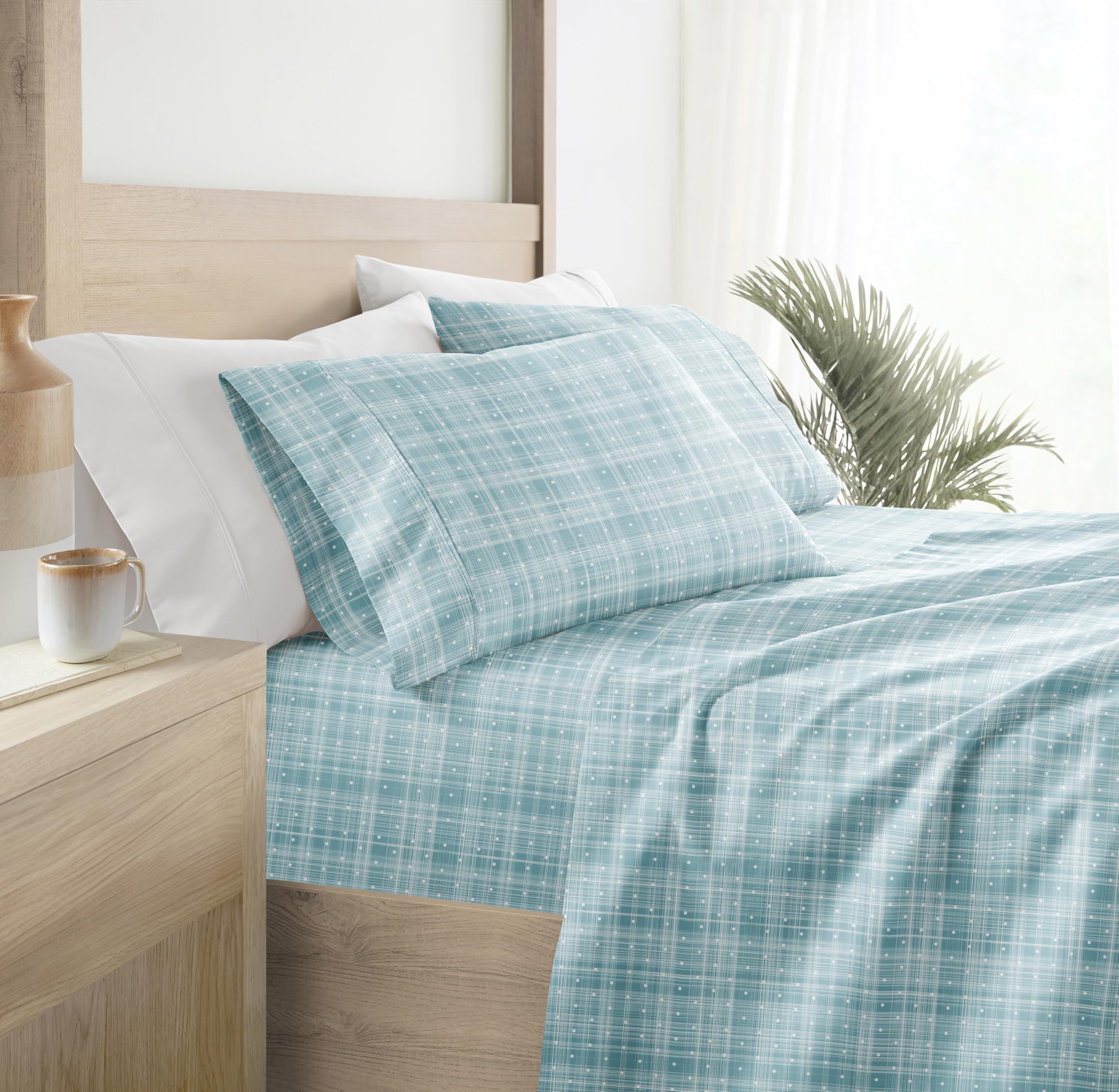 ienjoy Home Simply Soft 4 Piece Sheet Set Polkadot Patterned, Queen, Aqua (SS-4PC-POK-QUEEN-AQ) โ image 1