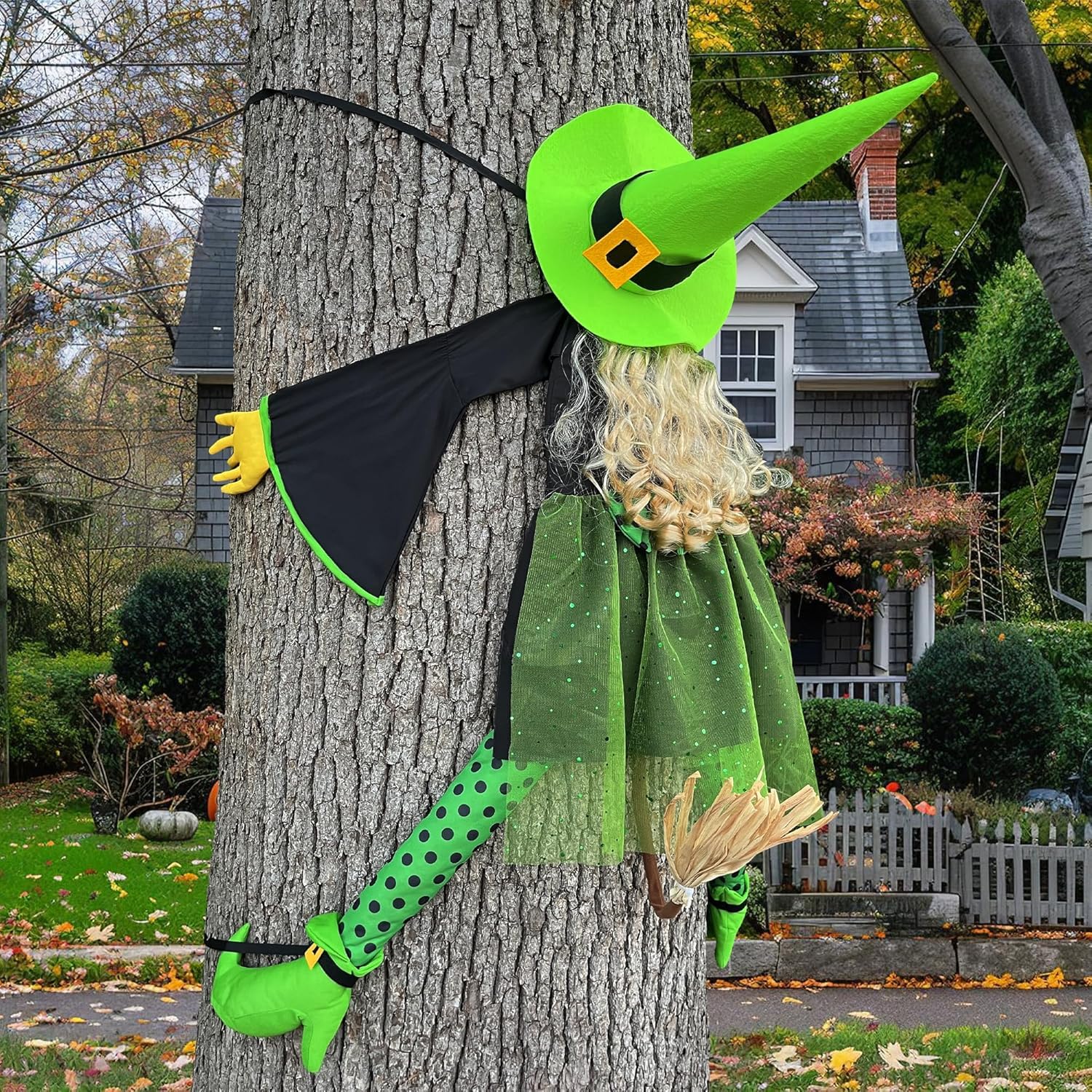 HOIIOH Green Witch Crashing into Tree Halloween Decoration, 135 cm